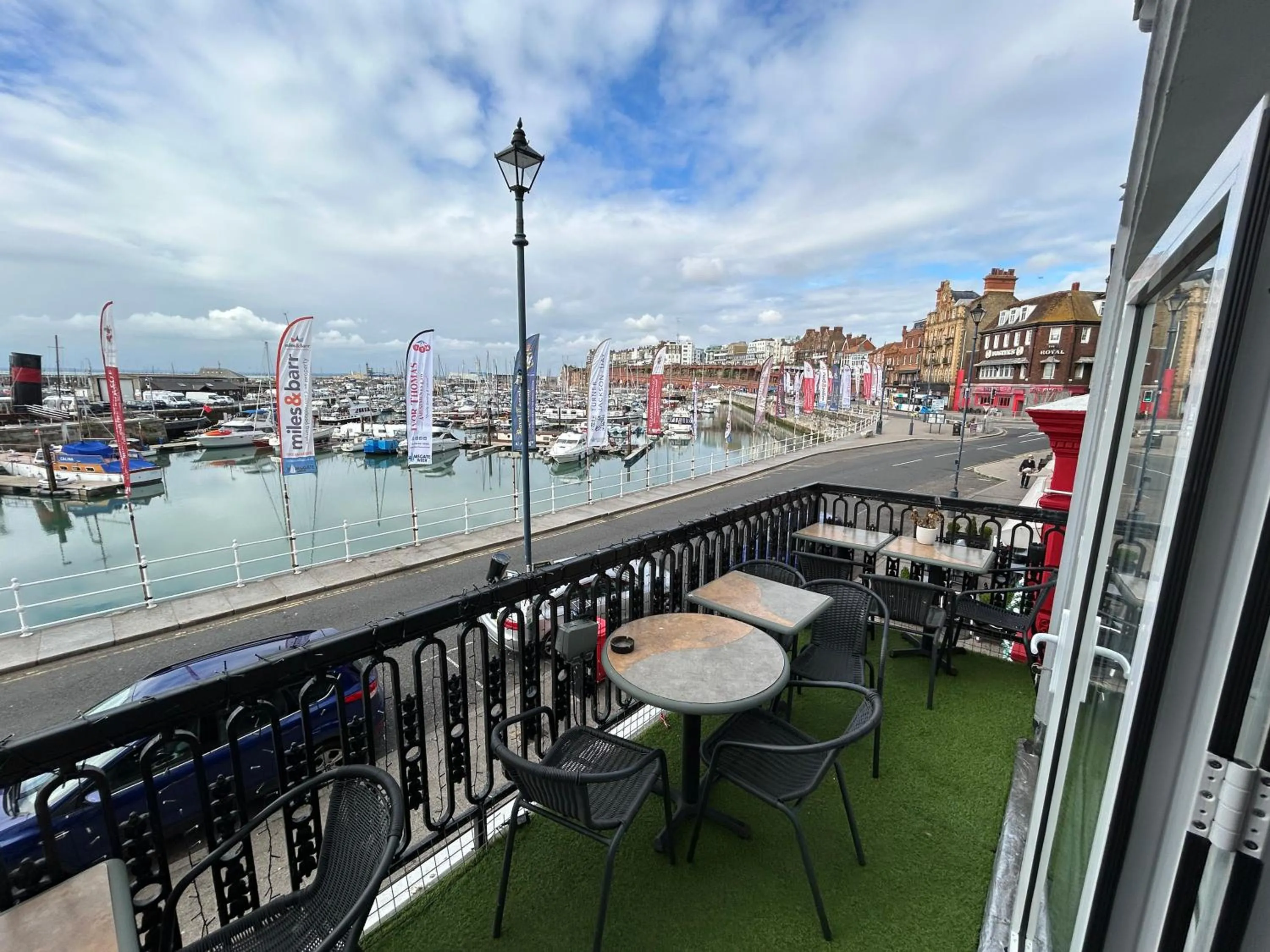 Balcony/Terrace in The Royal Oak Hotel