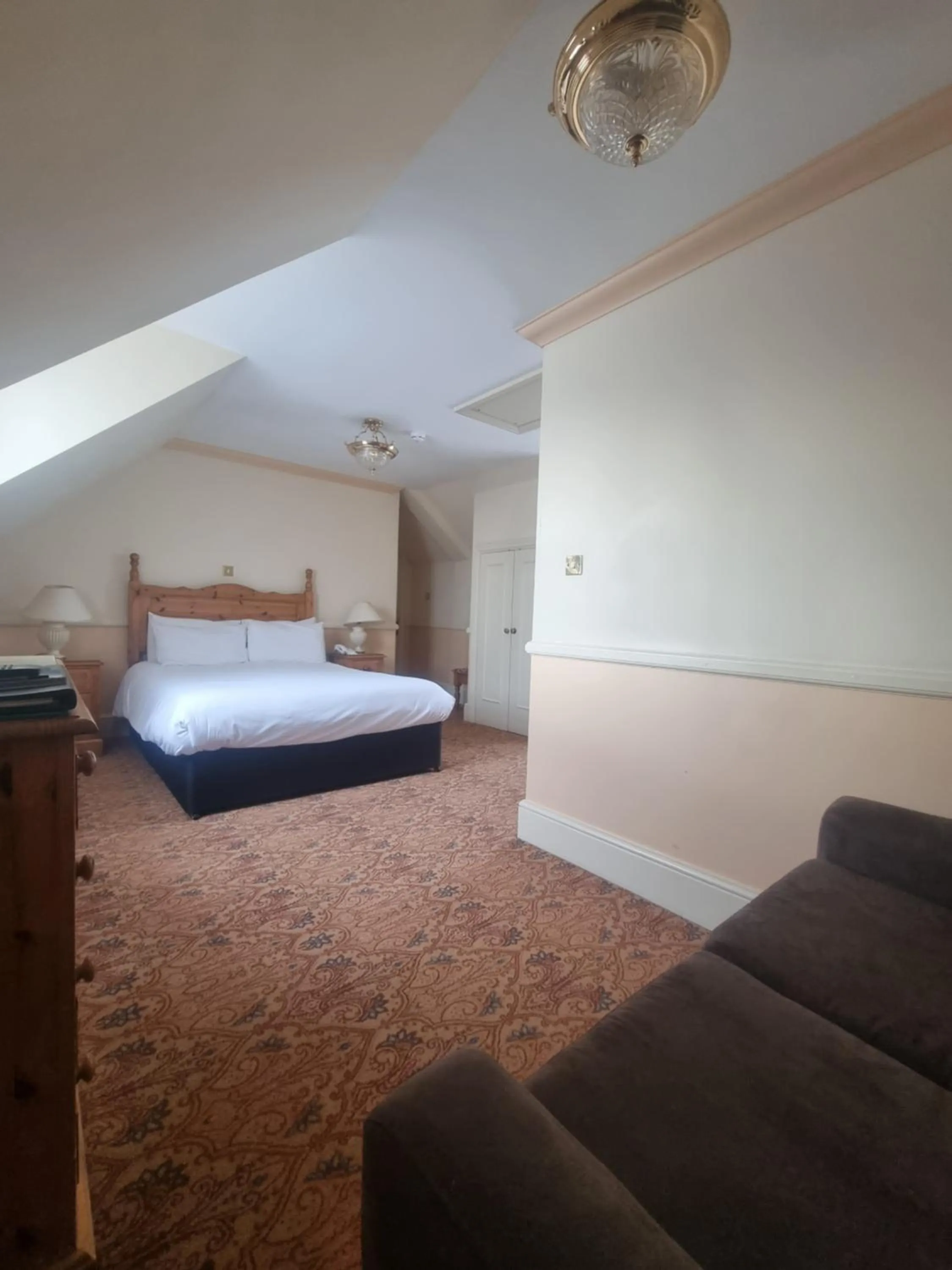 Superior Double Room in The Royal Oak Hotel