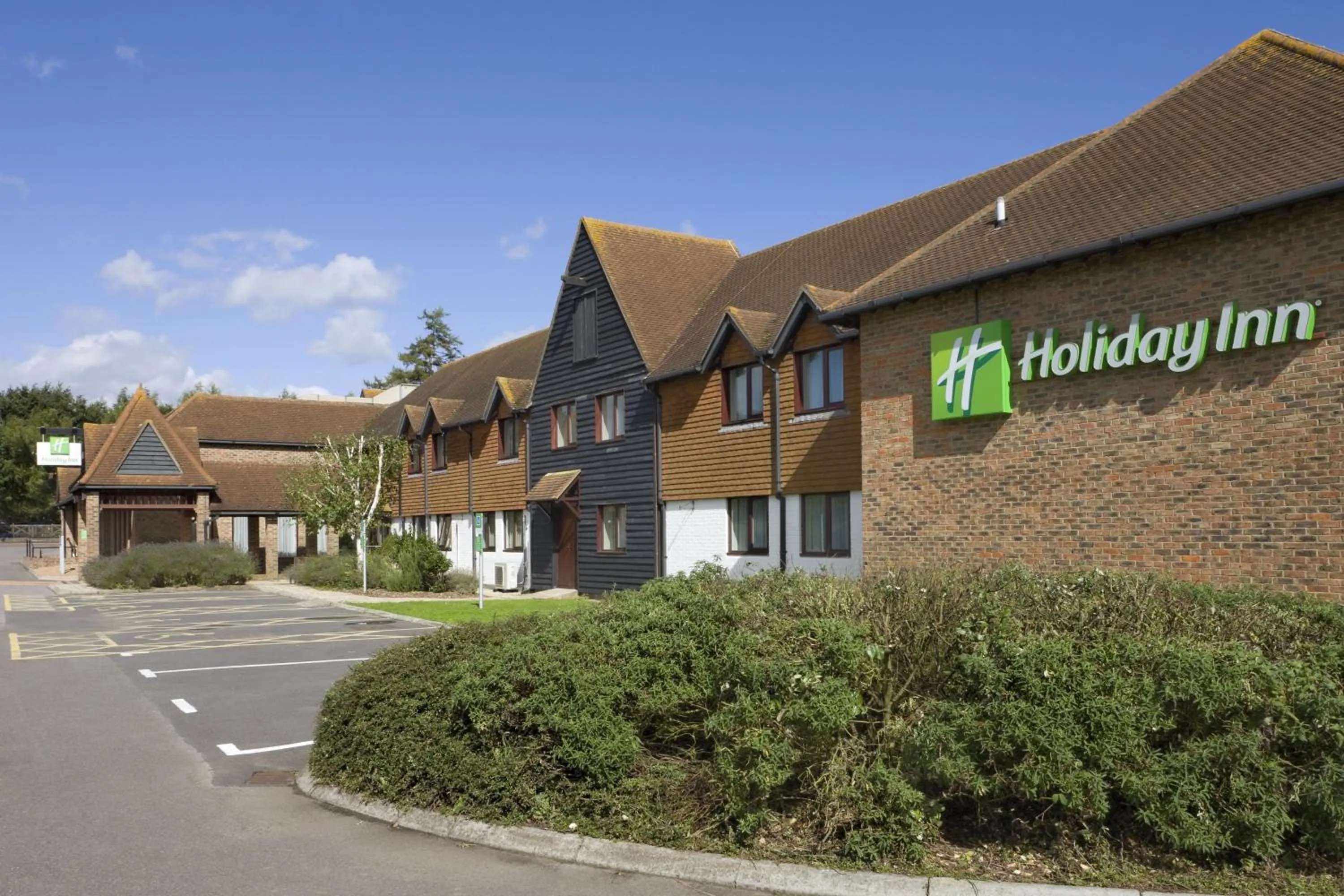 Facade/entrance in Holiday Inn Ashford Central by IHG
