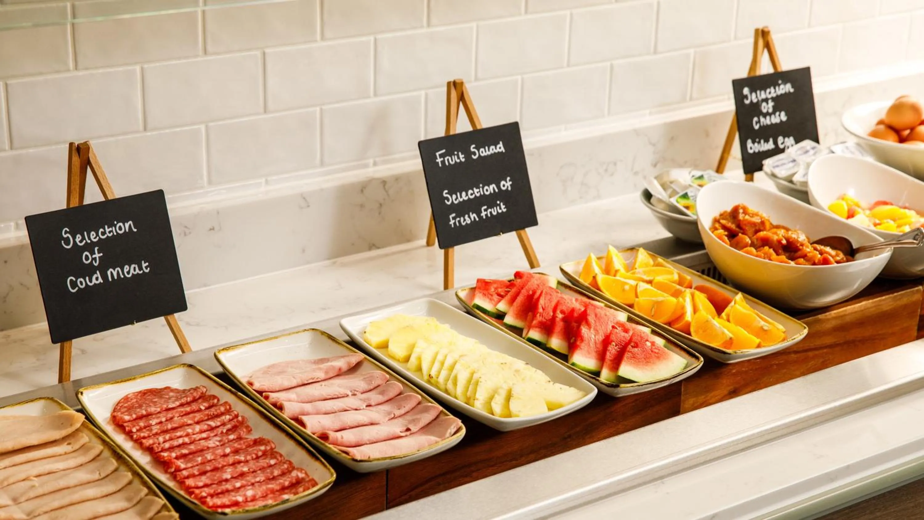 Breakfast in Crowne Plaza Manchester Airport by IHG