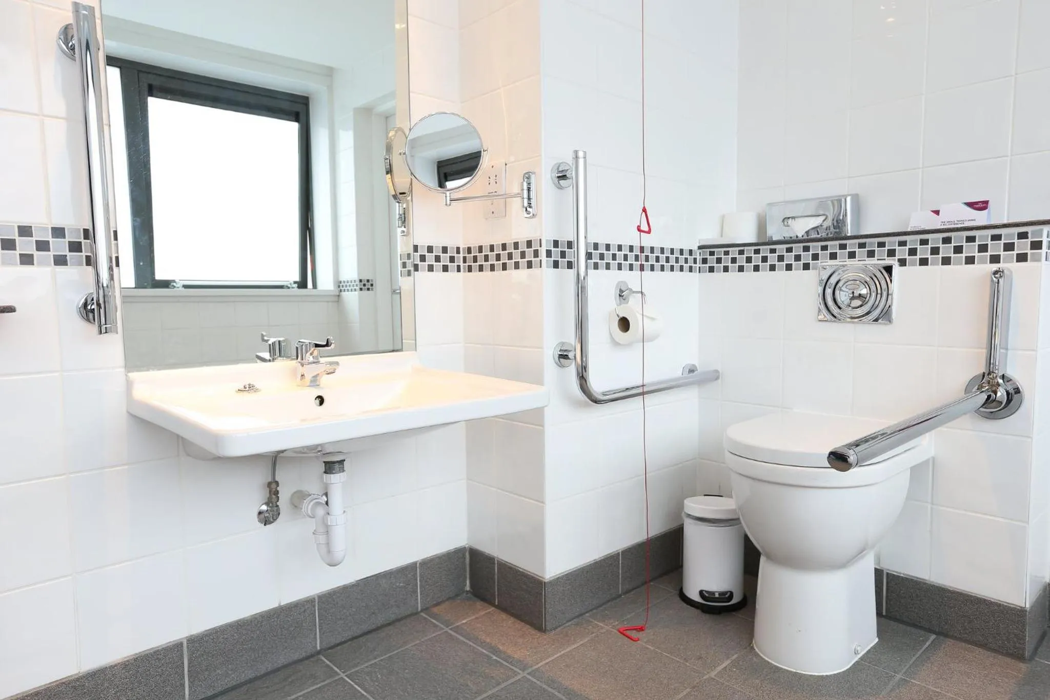 Bathroom in Crowne Plaza Manchester Airport by IHG