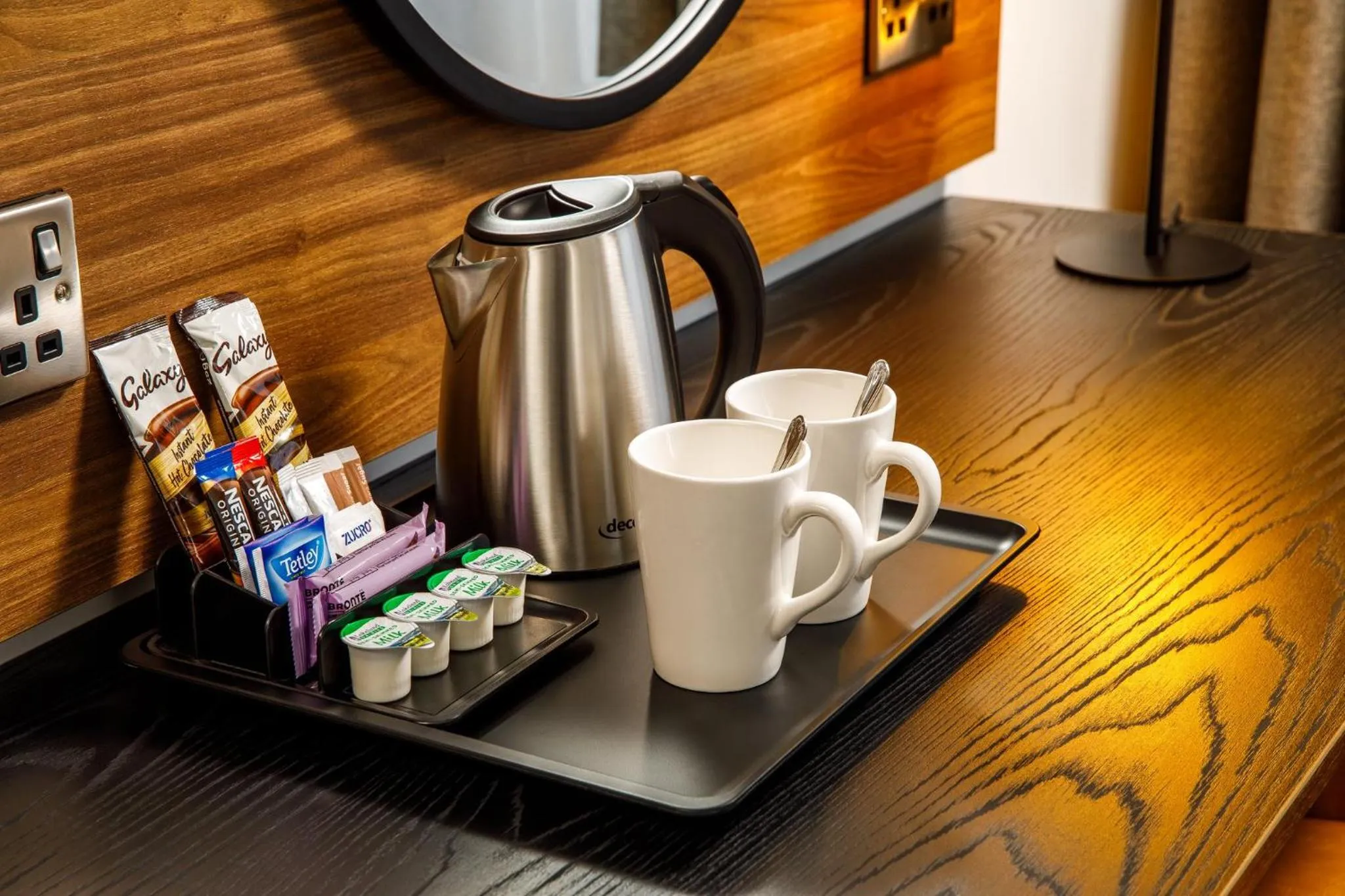 Photo of the whole room in Crowne Plaza Manchester Airport by IHG