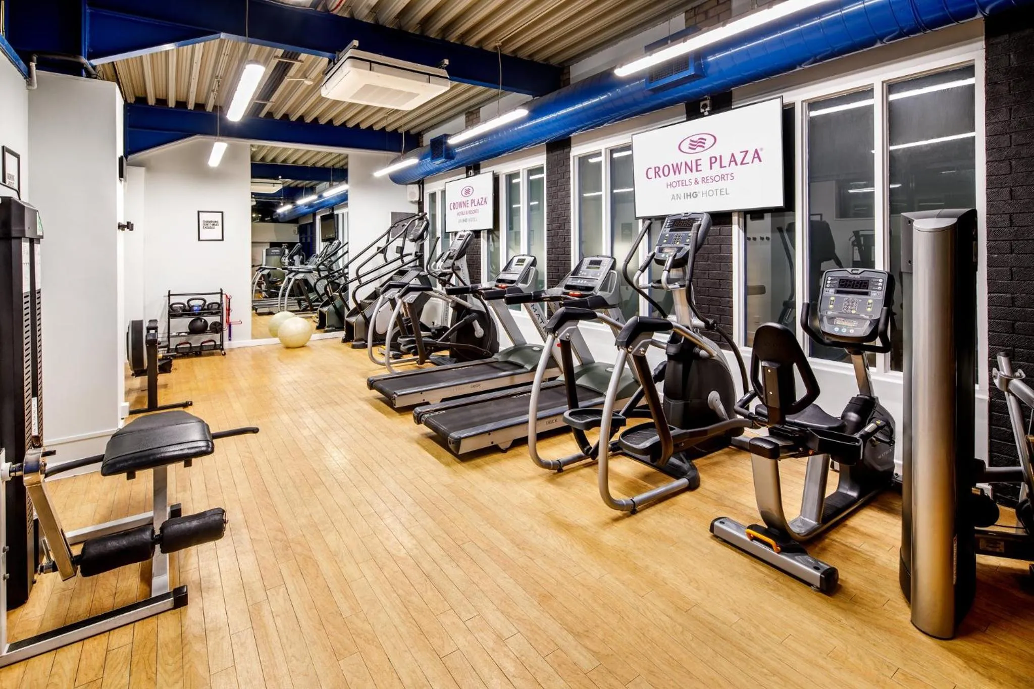 Fitness centre/facilities in Crowne Plaza Manchester Airport by IHG