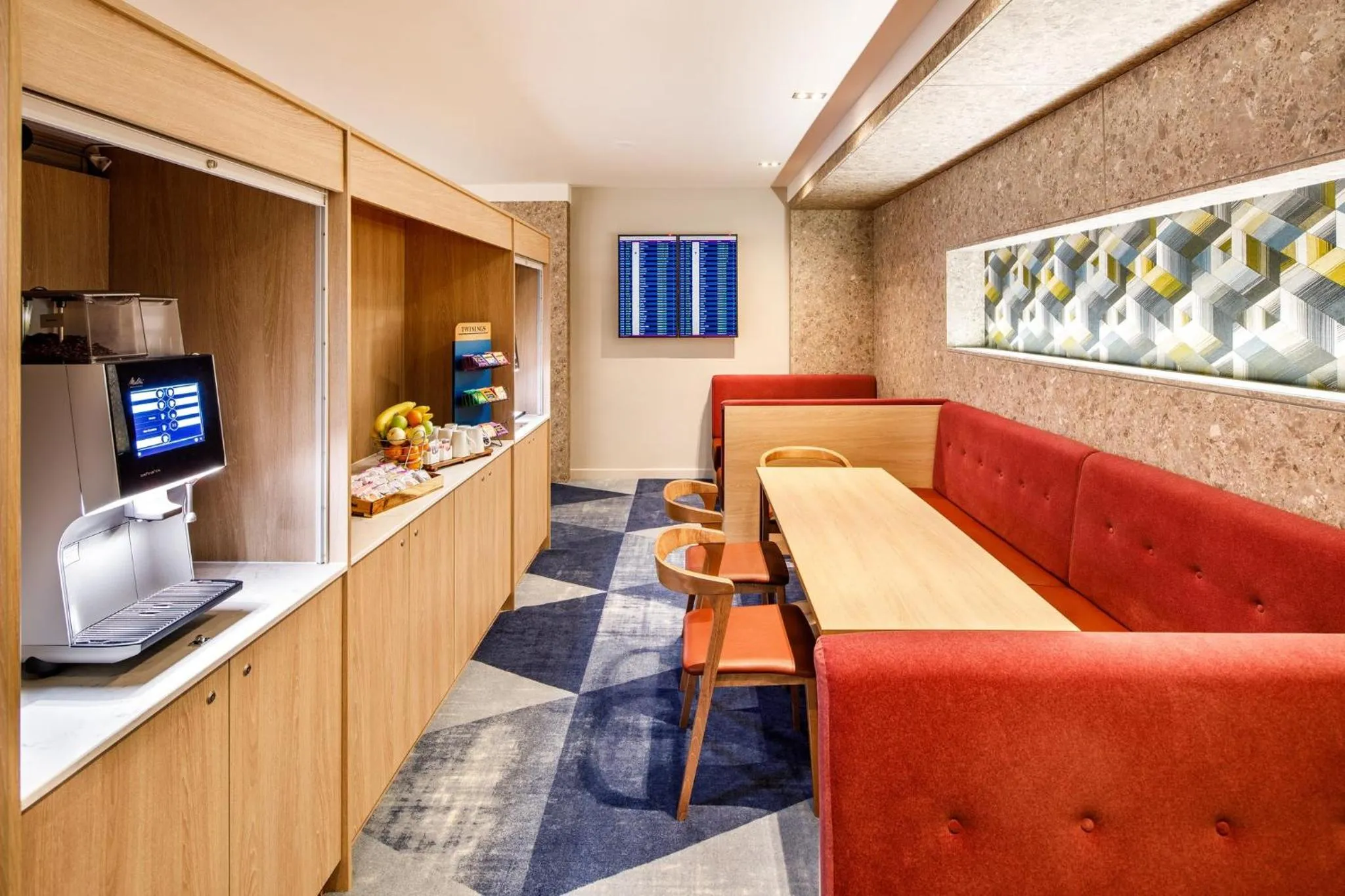 Meeting/conference room in Crowne Plaza Manchester Airport by IHG