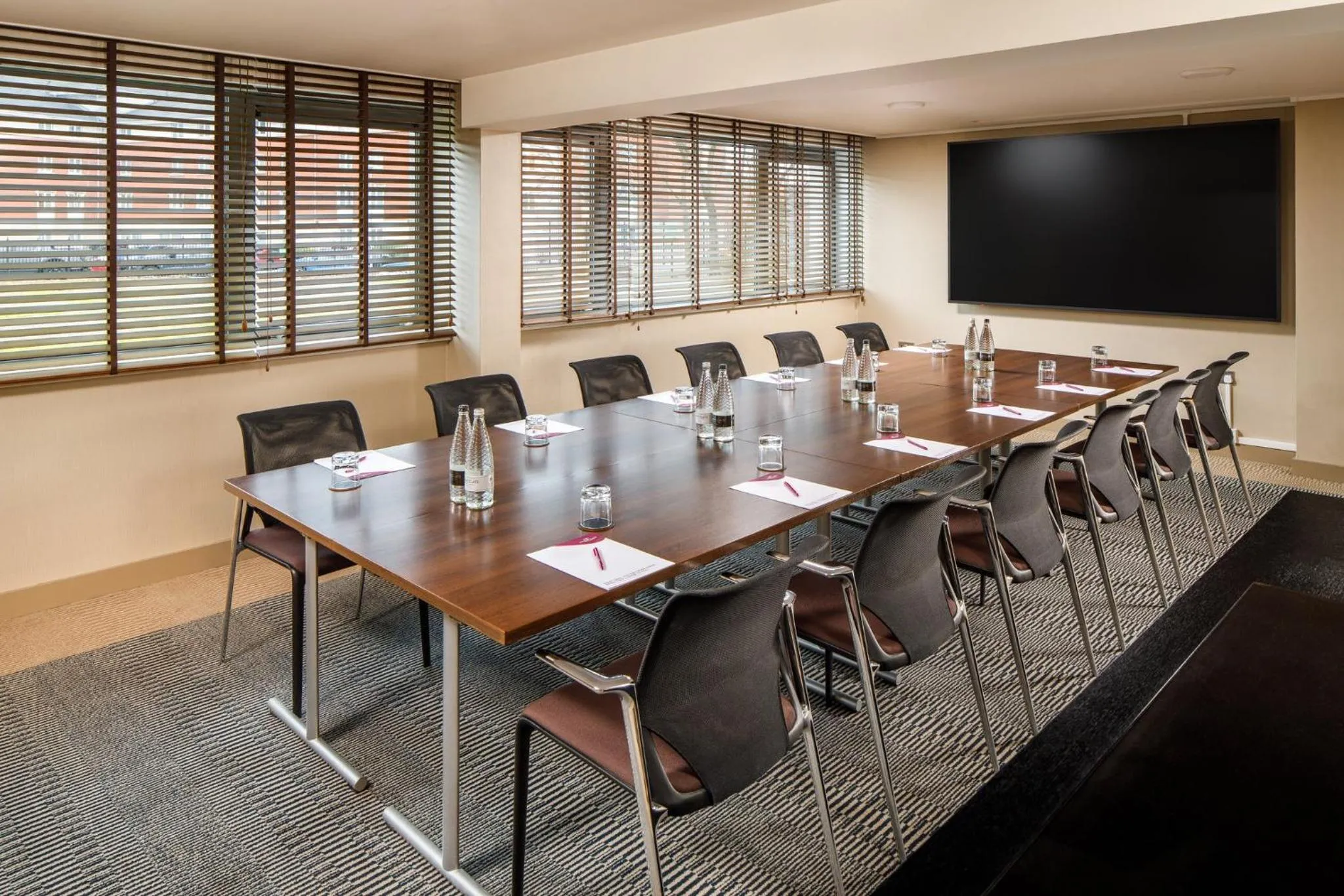 Meeting/conference room in Crowne Plaza Manchester Airport by IHG