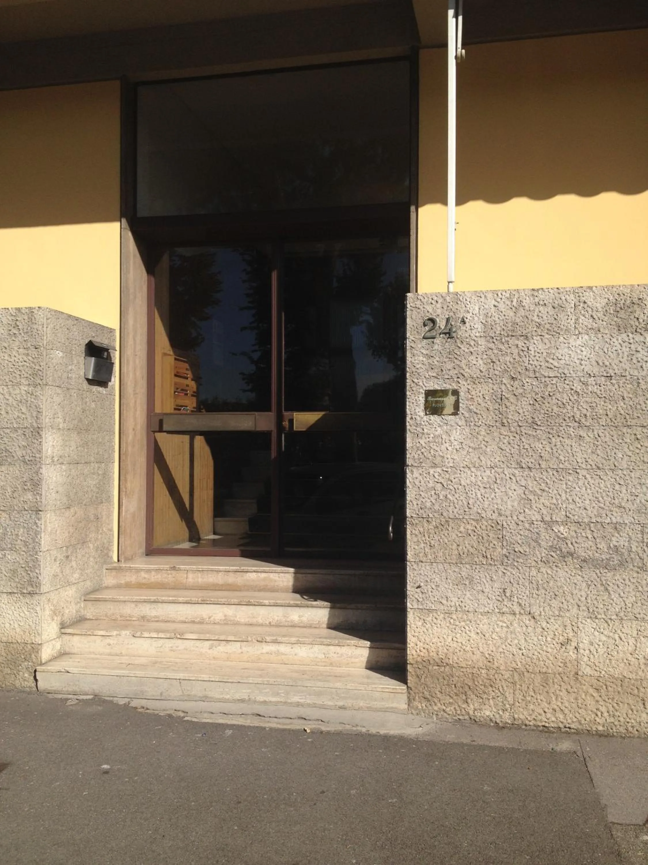 Facade/entrance in Baronessa B&B Florence