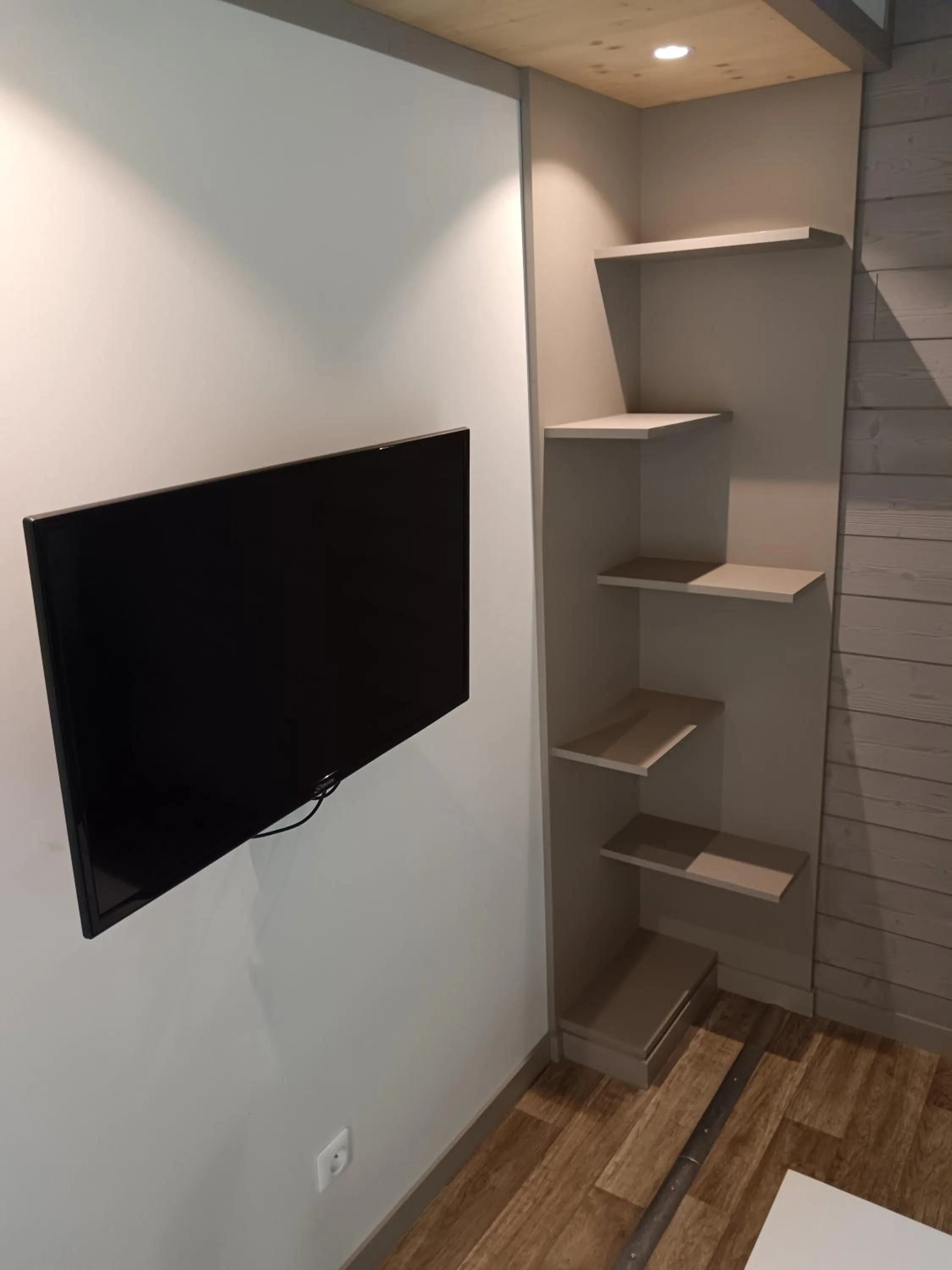 TV and multimedia in Terres de France - Le Domaine du Moulin Neuf