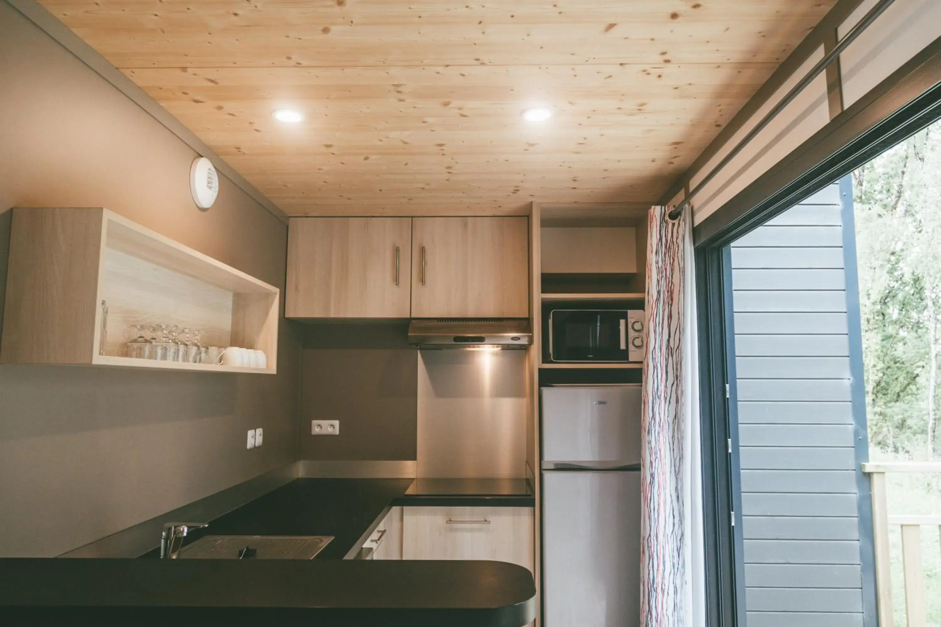 Two-Bedroom Chalet in Terres de France - Le Domaine du Moulin Neuf Two-Bedroom Chalet in Terres de France - Le Domaine du Moulin Neuf