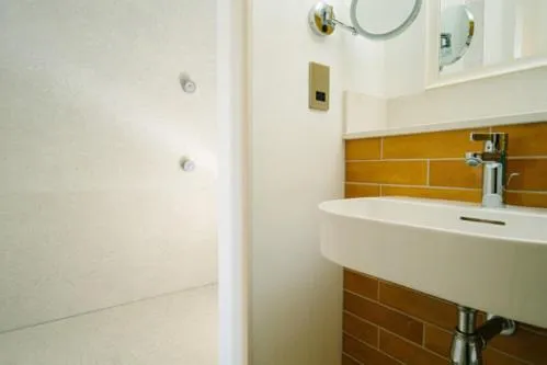 Shower in Fanhams Hall, Exclusive Collection