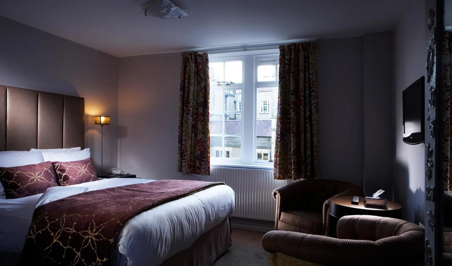 Photo of the whole room, Bed in Fanhams Hall, Exclusive Collection