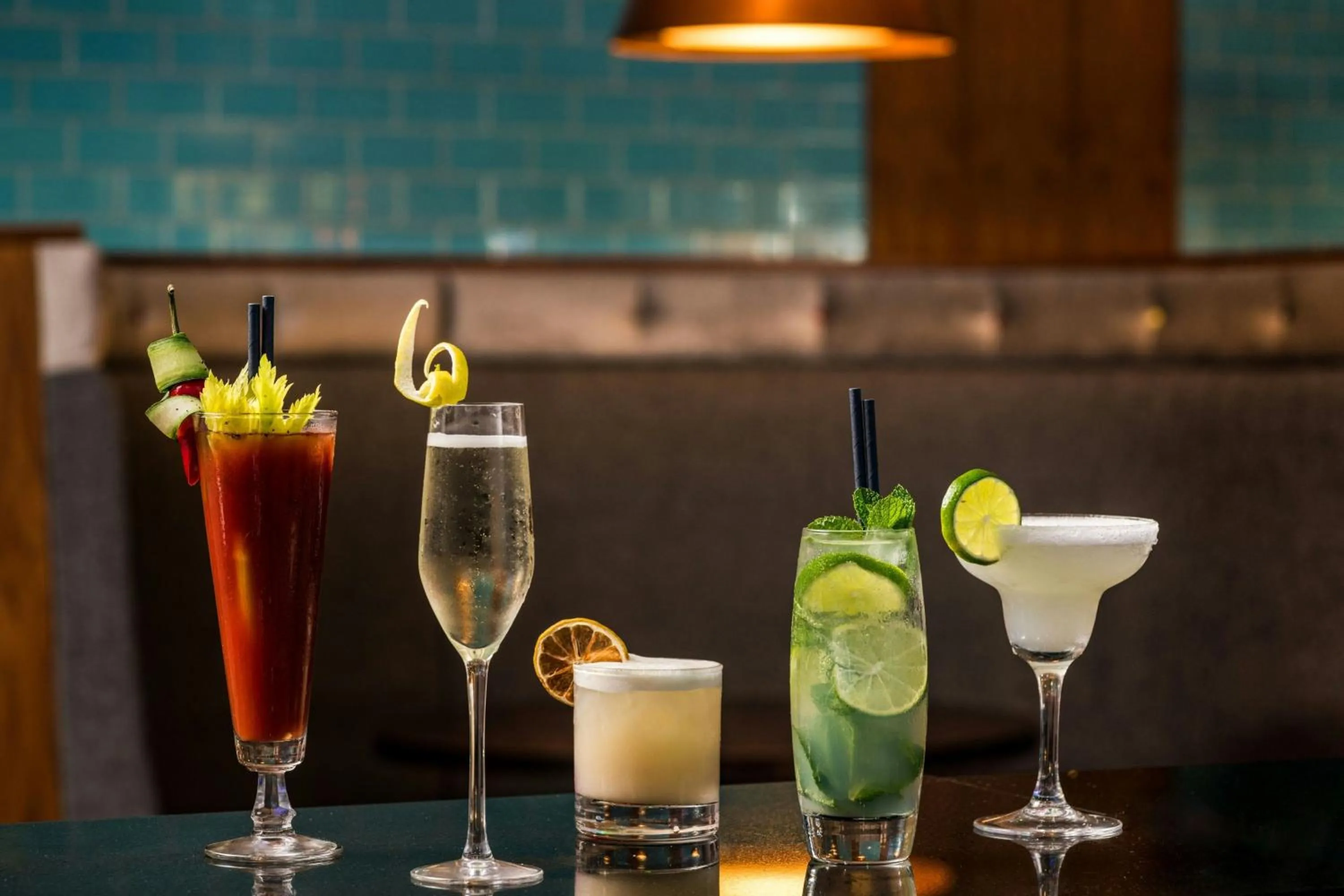 Lounge or bar in Renaissance London Heathrow Hotel