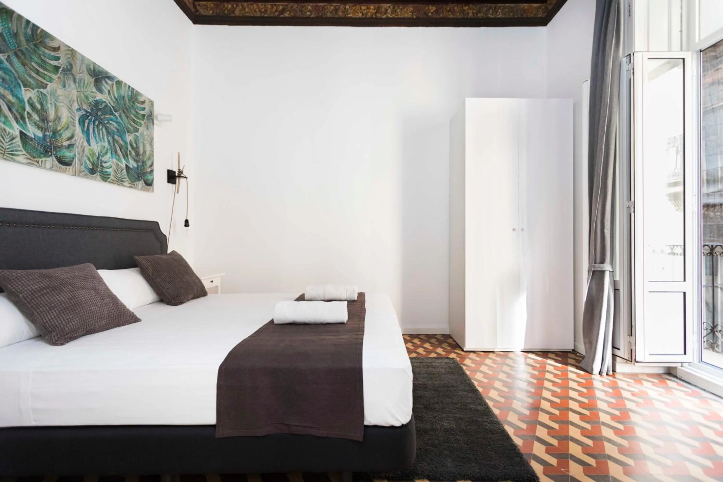 Bed in Total Valencia Vintage