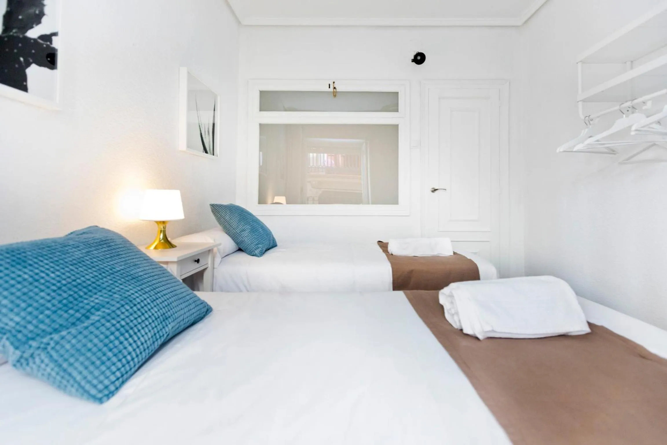 Bedroom, Bed in Total Valencia Vintage