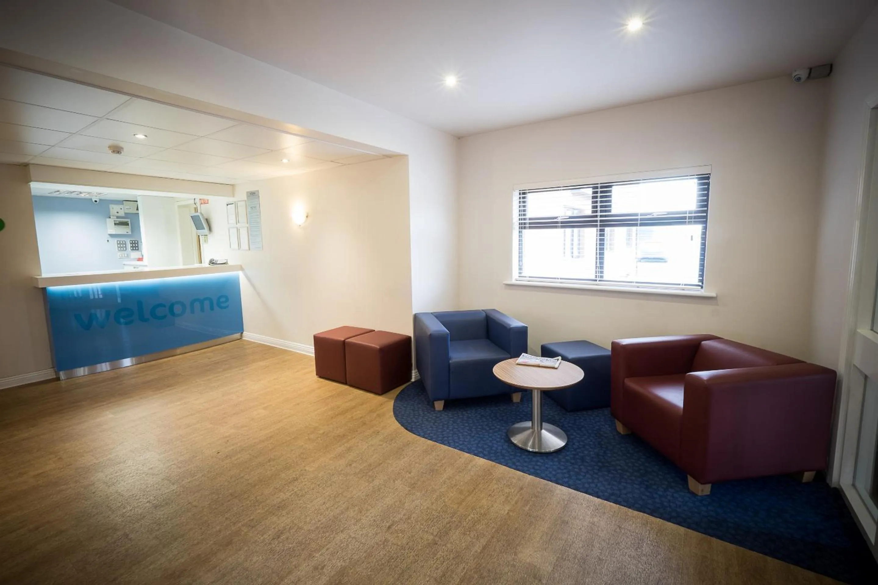 Lobby or reception in Travelodge Waterford