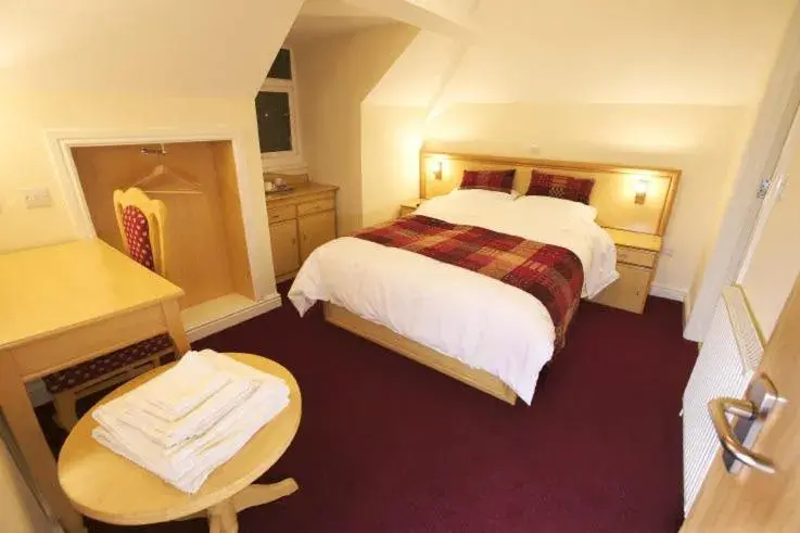 Standard Double Room in Gateway Hotel Standard Double Room in Gateway Hotel