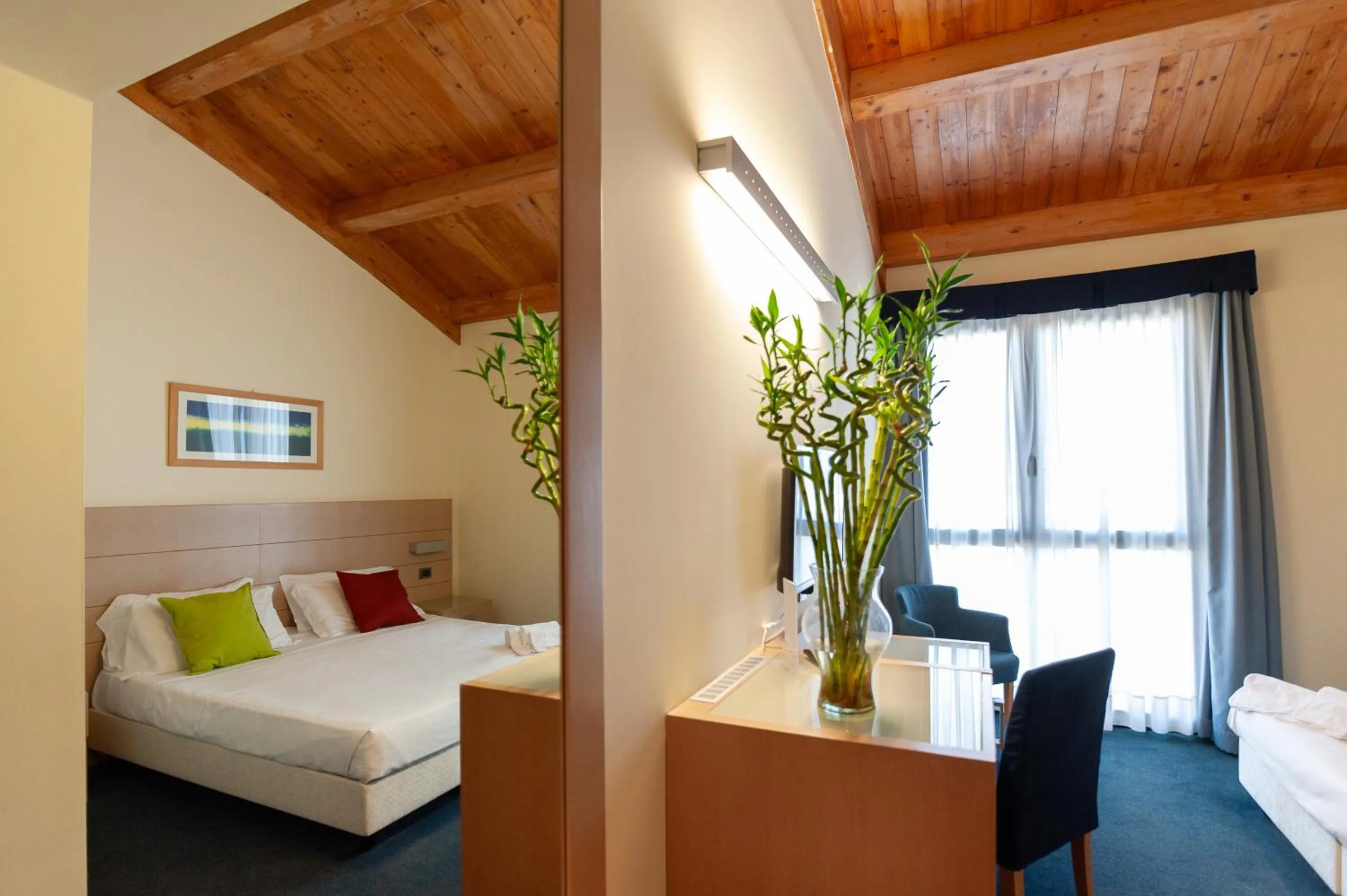 Bedroom, Bed in Concordia Hotel