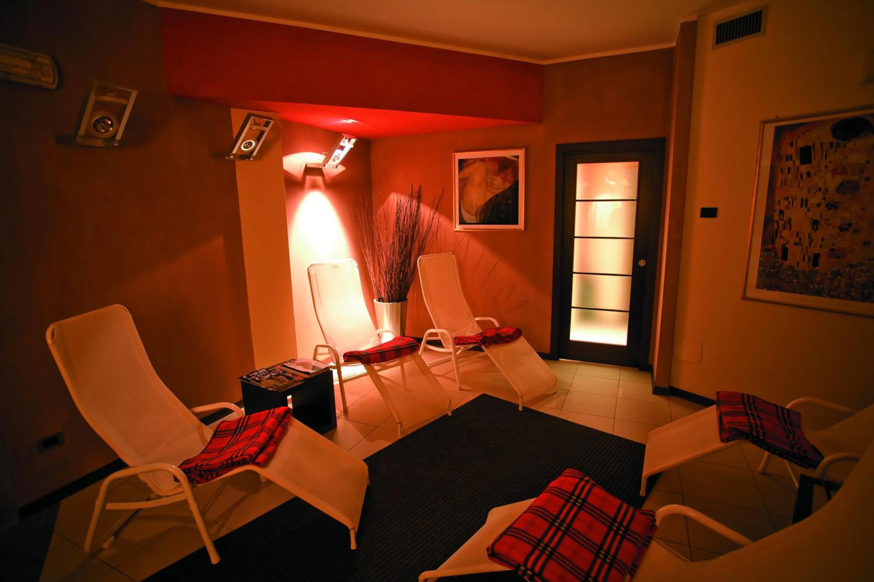 Spa and wellness centre/facilities, Bed in Concordia Hotel