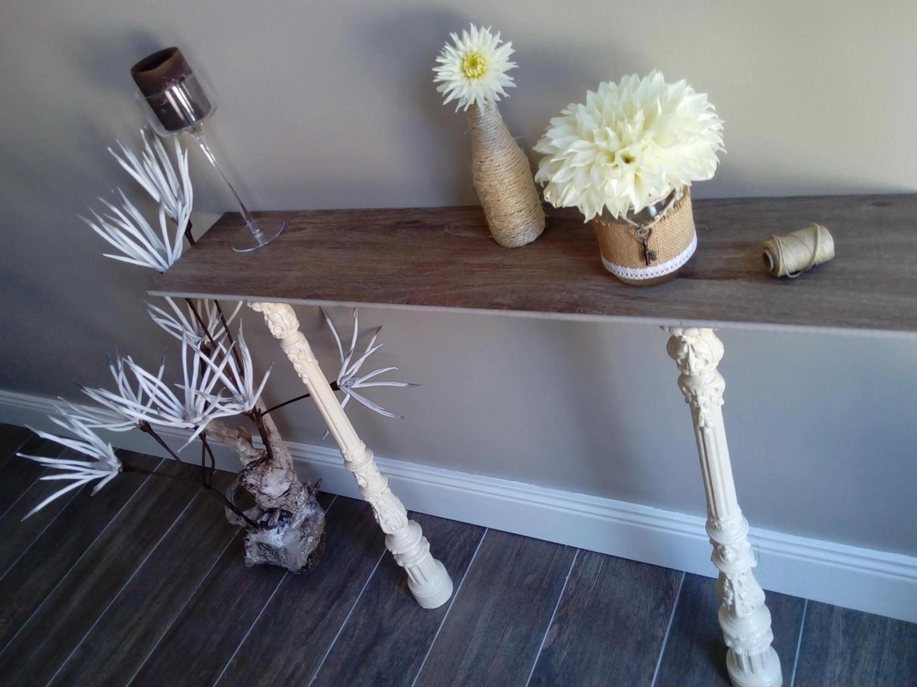 Decorative detail in Le p'tit nid de Gabriel