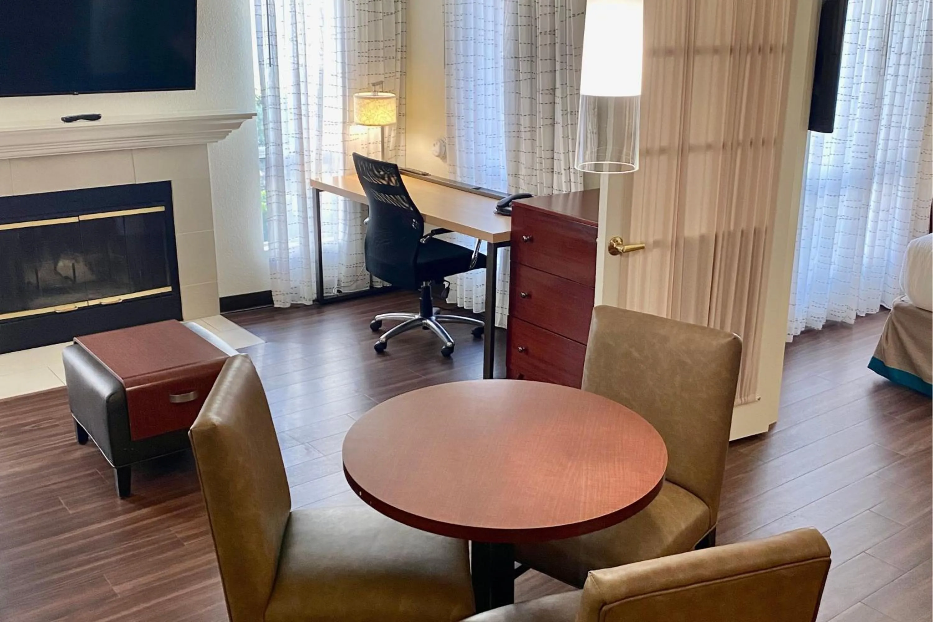 Living room in Residence Inn by Marriott Sacramento Airport Natomas