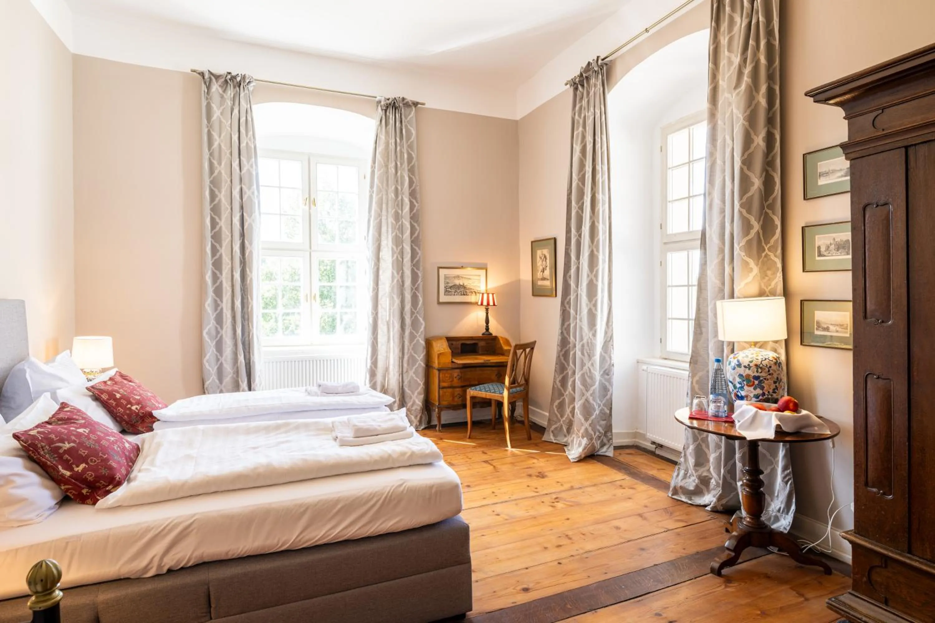 Bedroom, Bed in Kloster Hedersleben