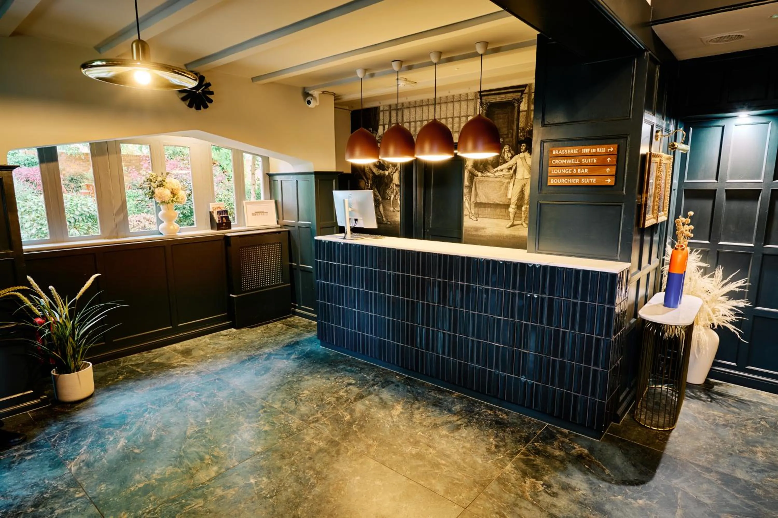 Lobby or reception in Hotel Cromwell Stevenage