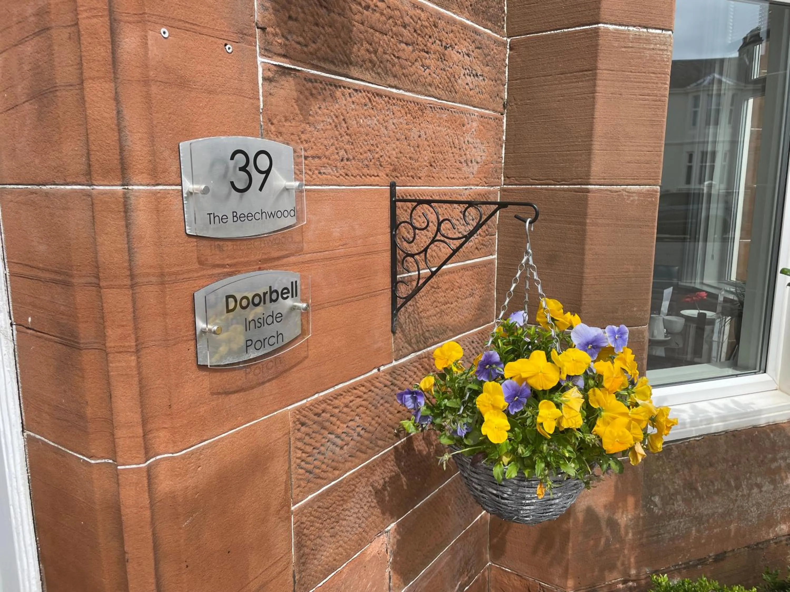 Property building in Beechwood Ensuite Guest House