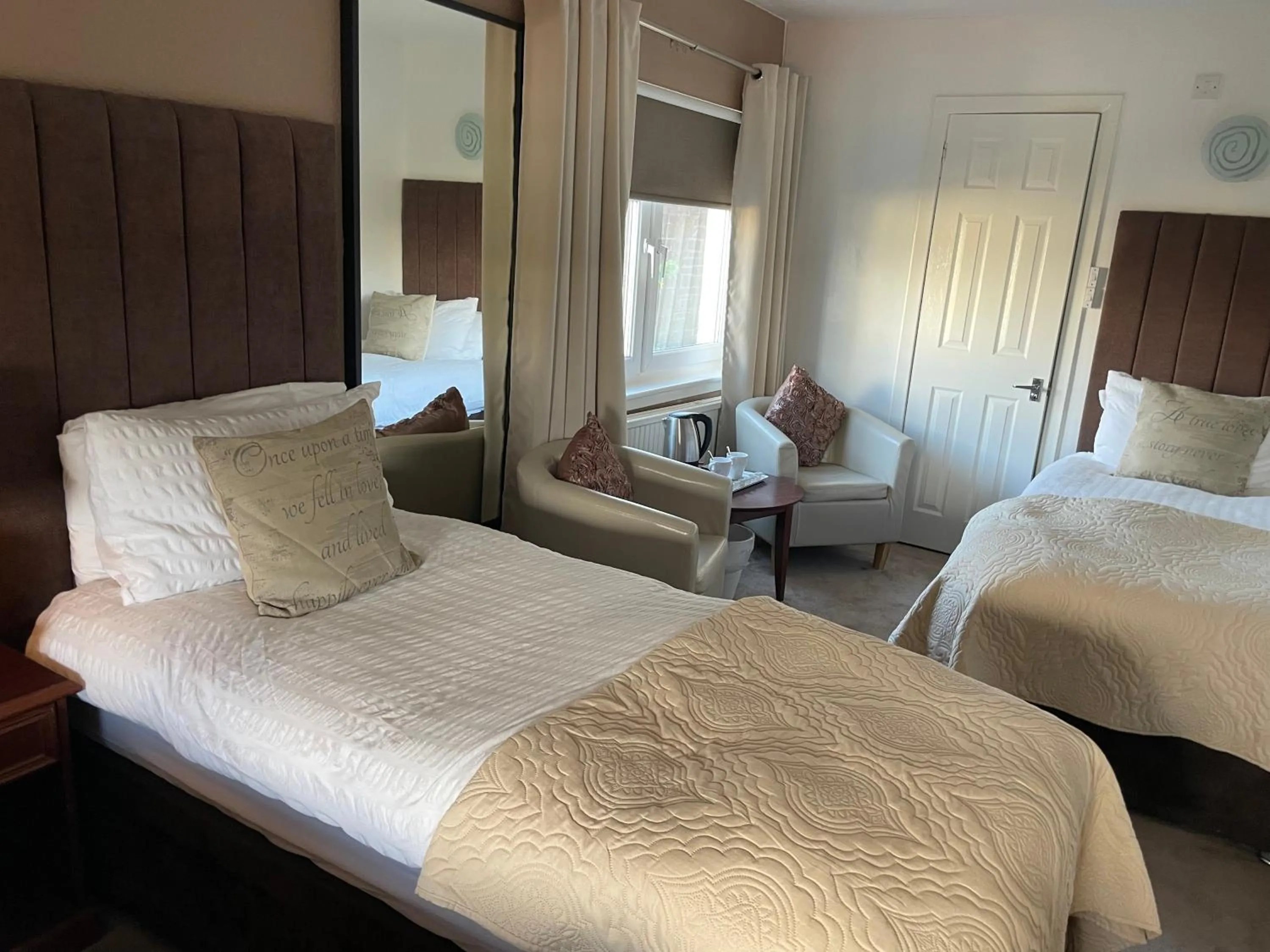 Bed in Beechwood Ensuite Guest House