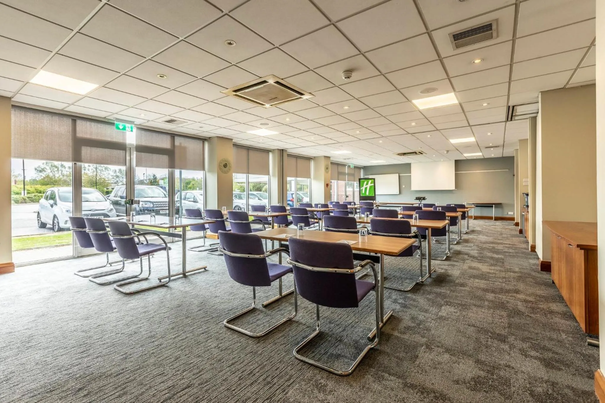 Meeting/conference room in Holiday Inn Basildon by IHG