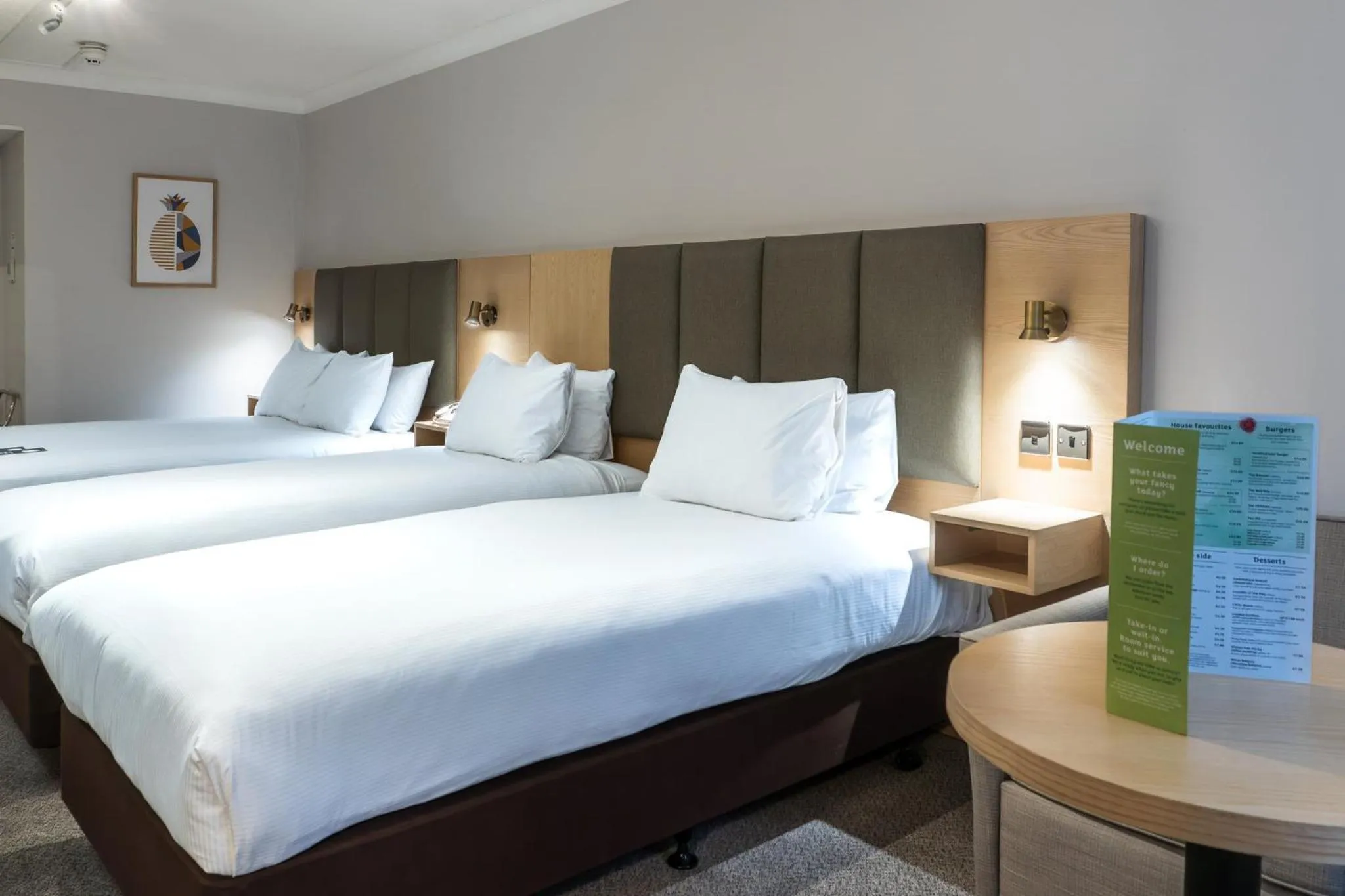 Photo of the whole room, Bed in Holiday Inn Maidstone-Sevenoaks by IHG