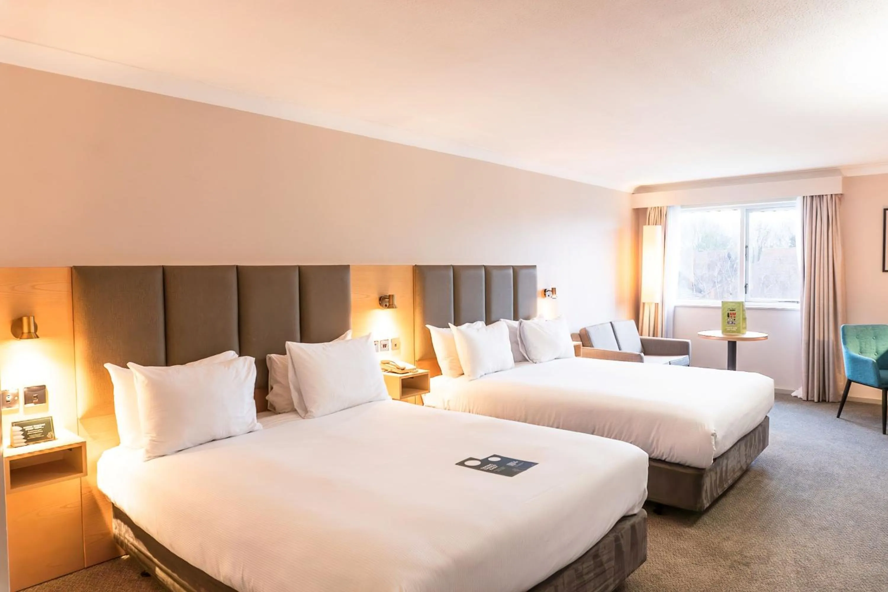 Photo of the whole room, Bed in Holiday Inn Maidstone-Sevenoaks by IHG