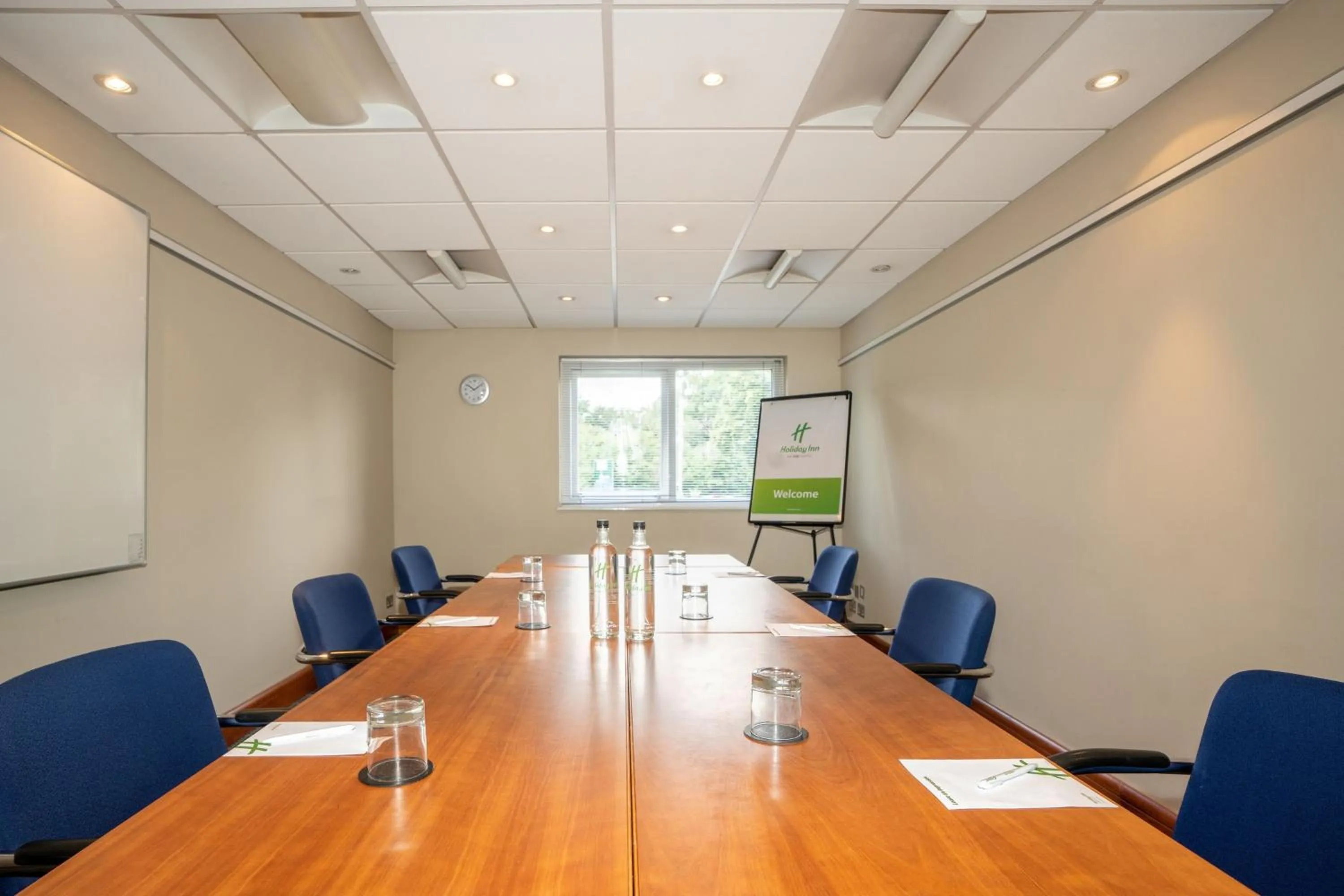 Meeting/conference room in Holiday Inn Maidstone-Sevenoaks by IHG