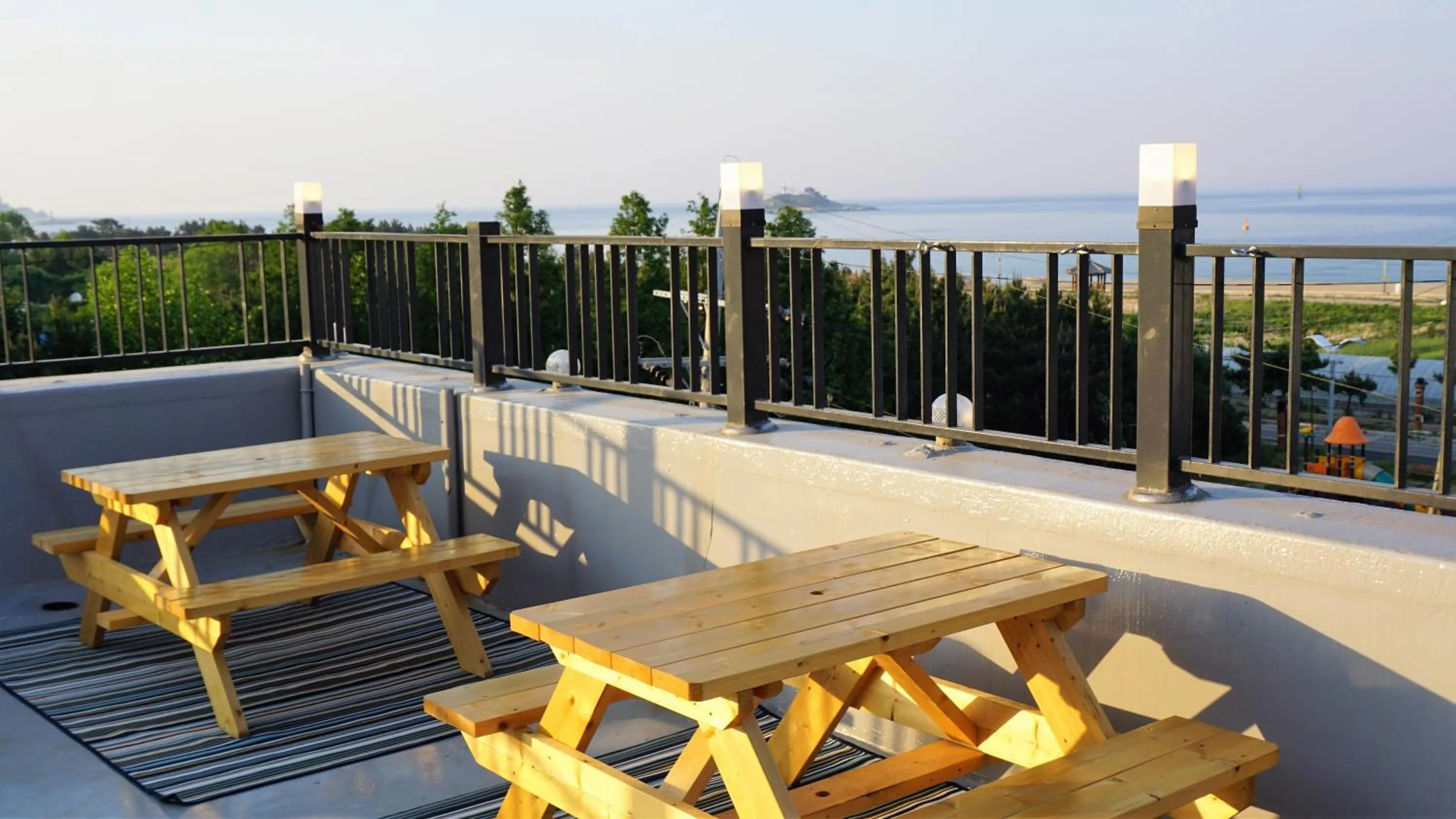Patio in Blue Door Hostel Guesthouse