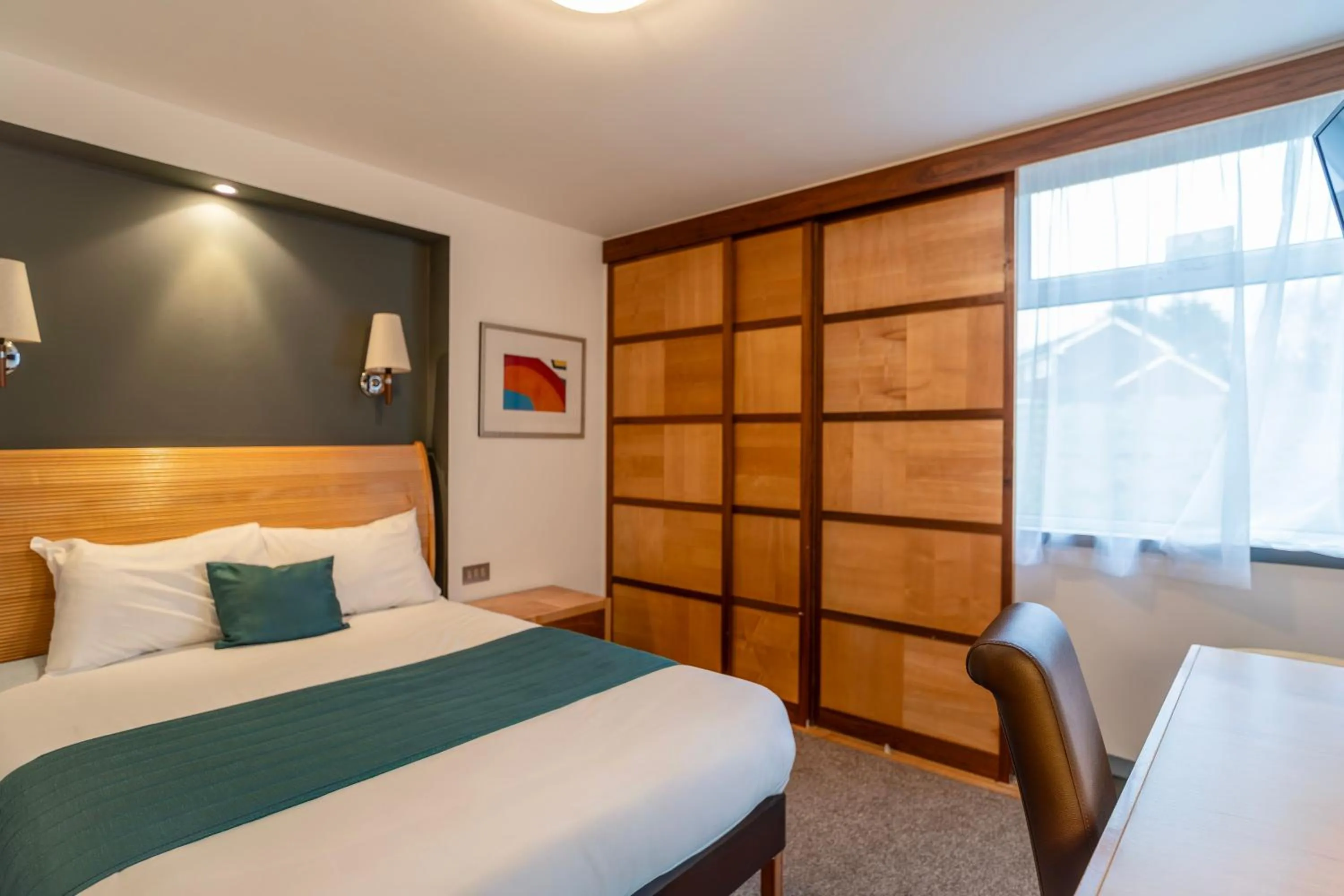 Bedroom, Bed in Britannia Hotel Bolton