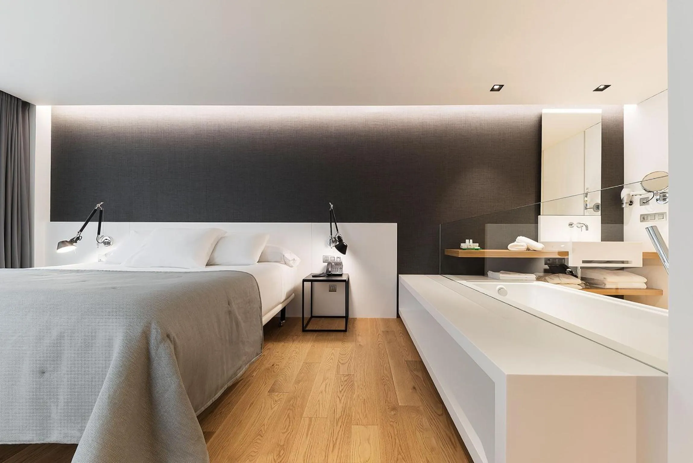 Photo of the whole room, Bed in Hotel U Viveiro