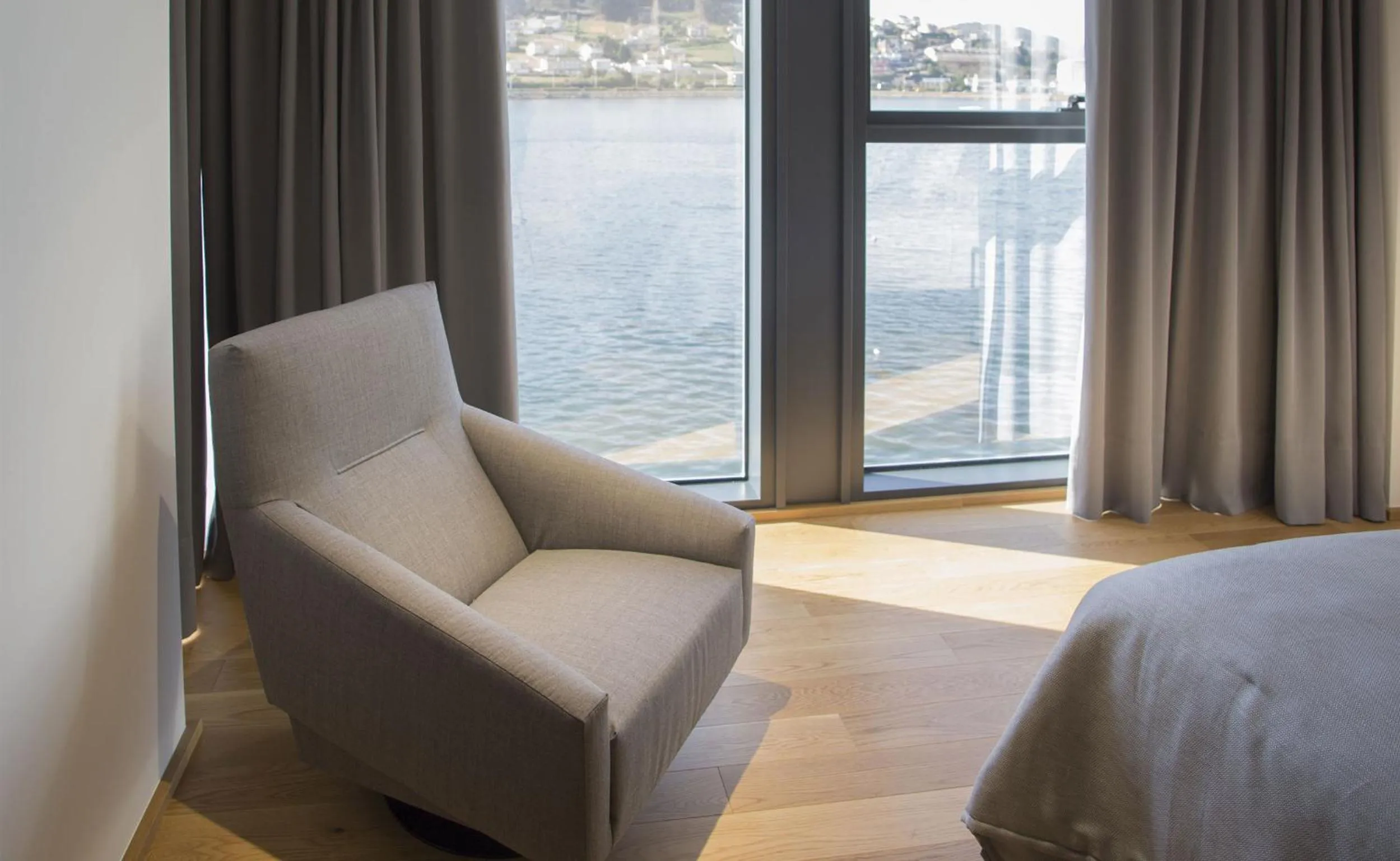 River view, Bed in Hotel U Viveiro