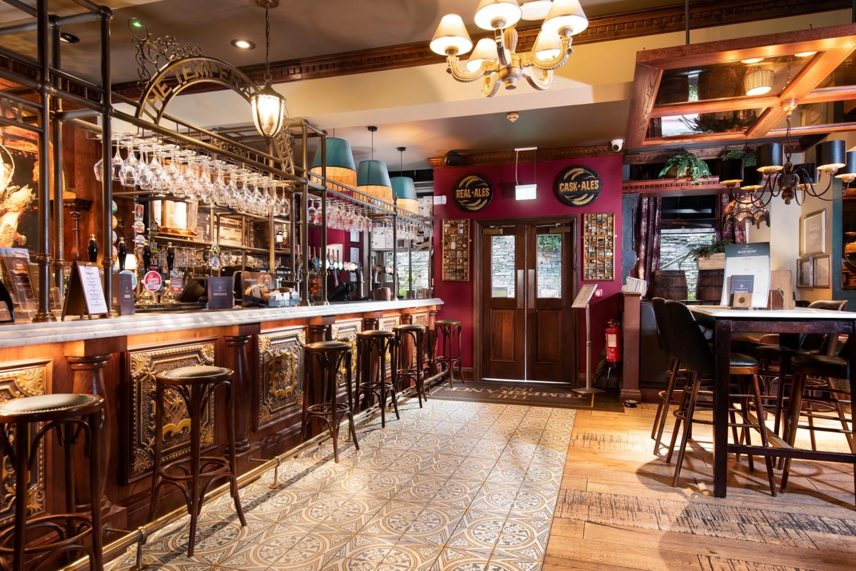 Lounge or bar in The Temperance Inn, Ambleside - The Inn Collection Group