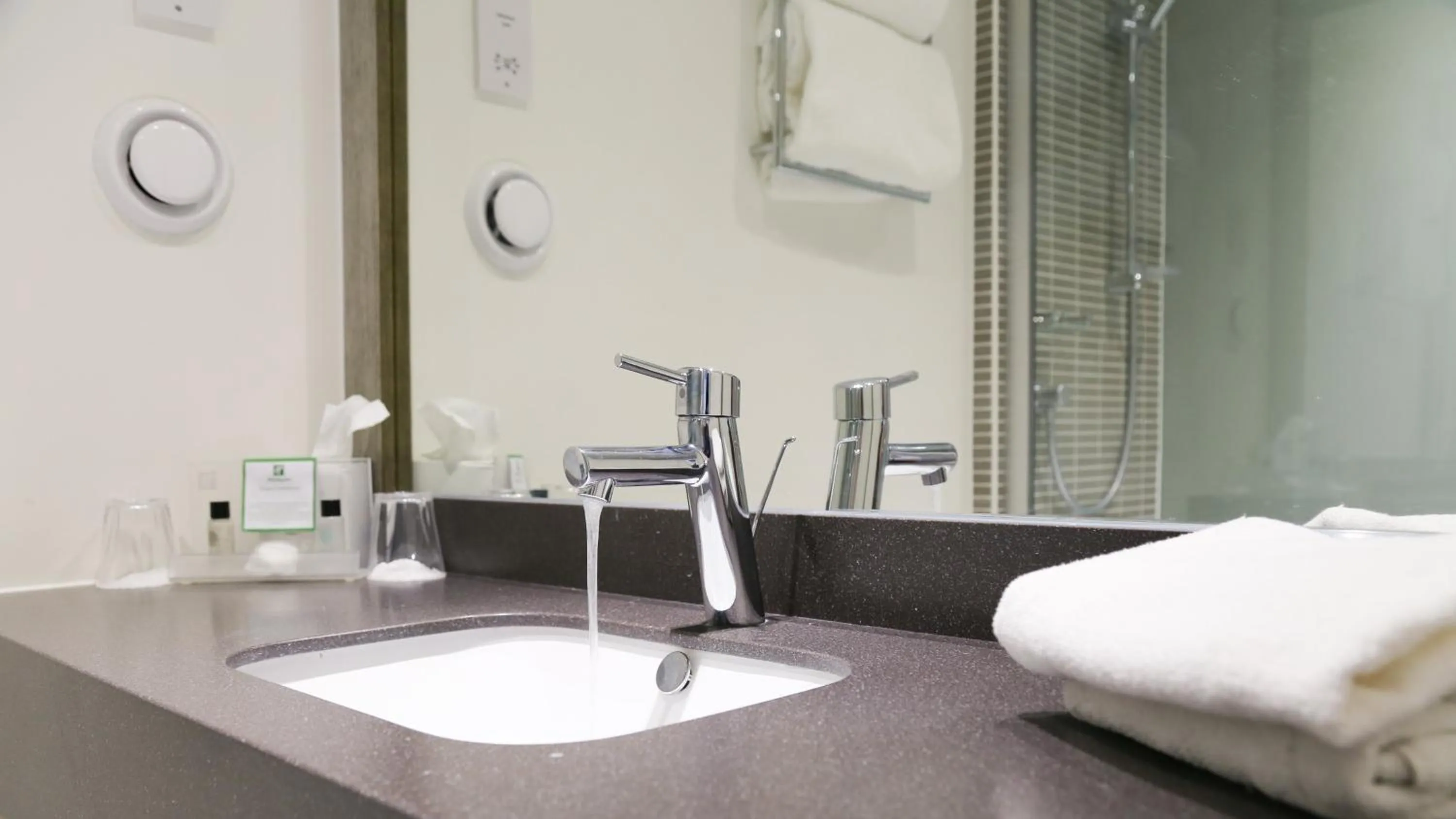 Bathroom in Holiday Inn Runcorn M56 Junction 12 by IHG