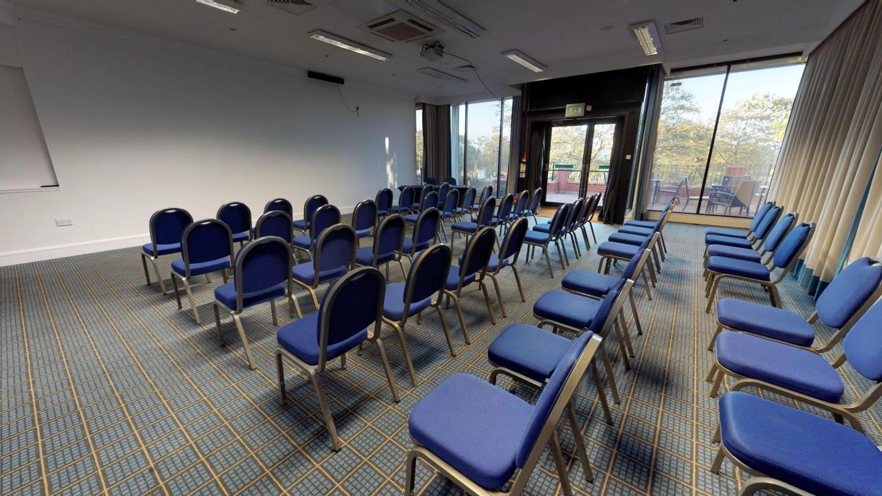 Meeting/conference room in Holiday Inn Runcorn M56 Junction 12 by IHG