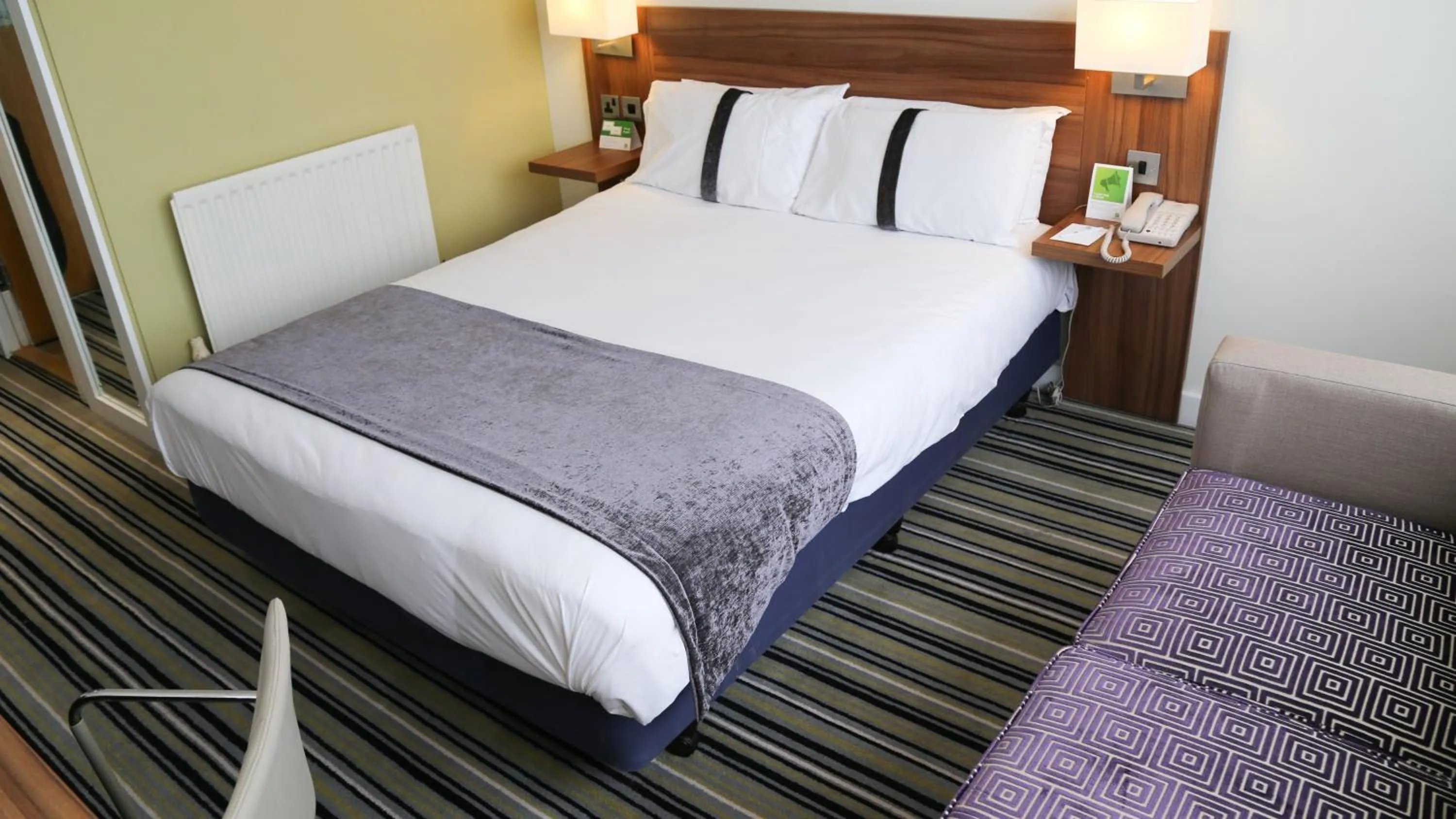Photo of the whole room, Bed in Holiday Inn Runcorn M56 Junction 12 by IHG