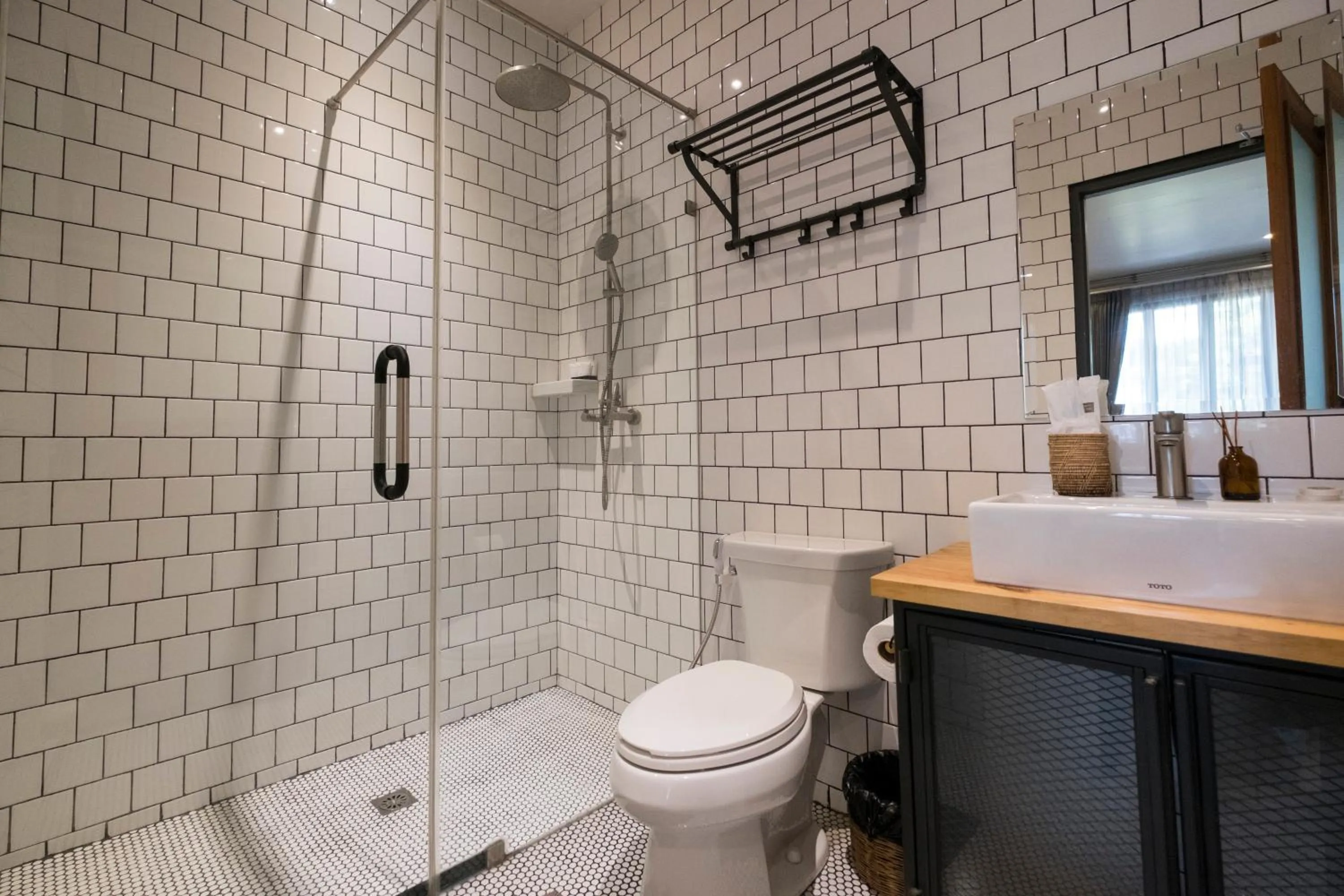 Shower in Iron32 Hotel