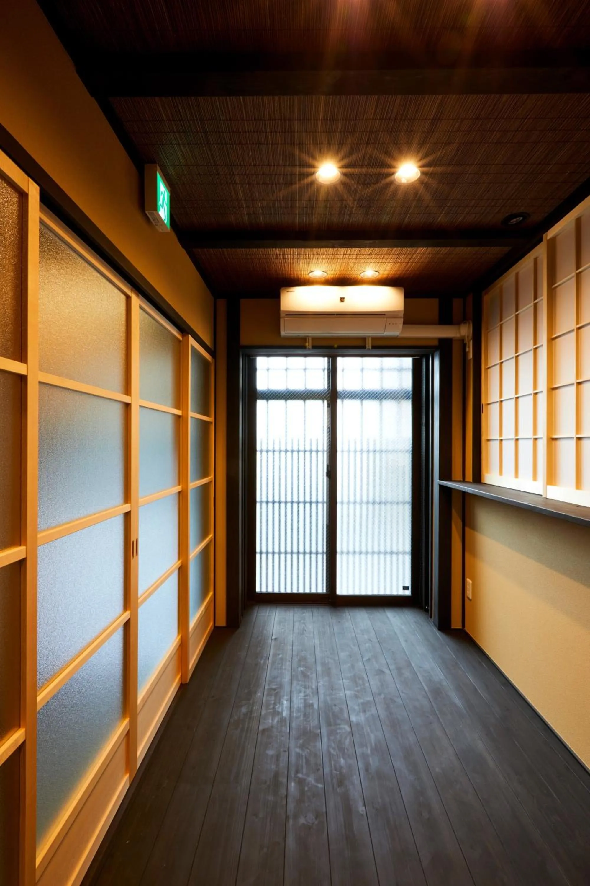 Decorative detail in Rinn Fushimiinari