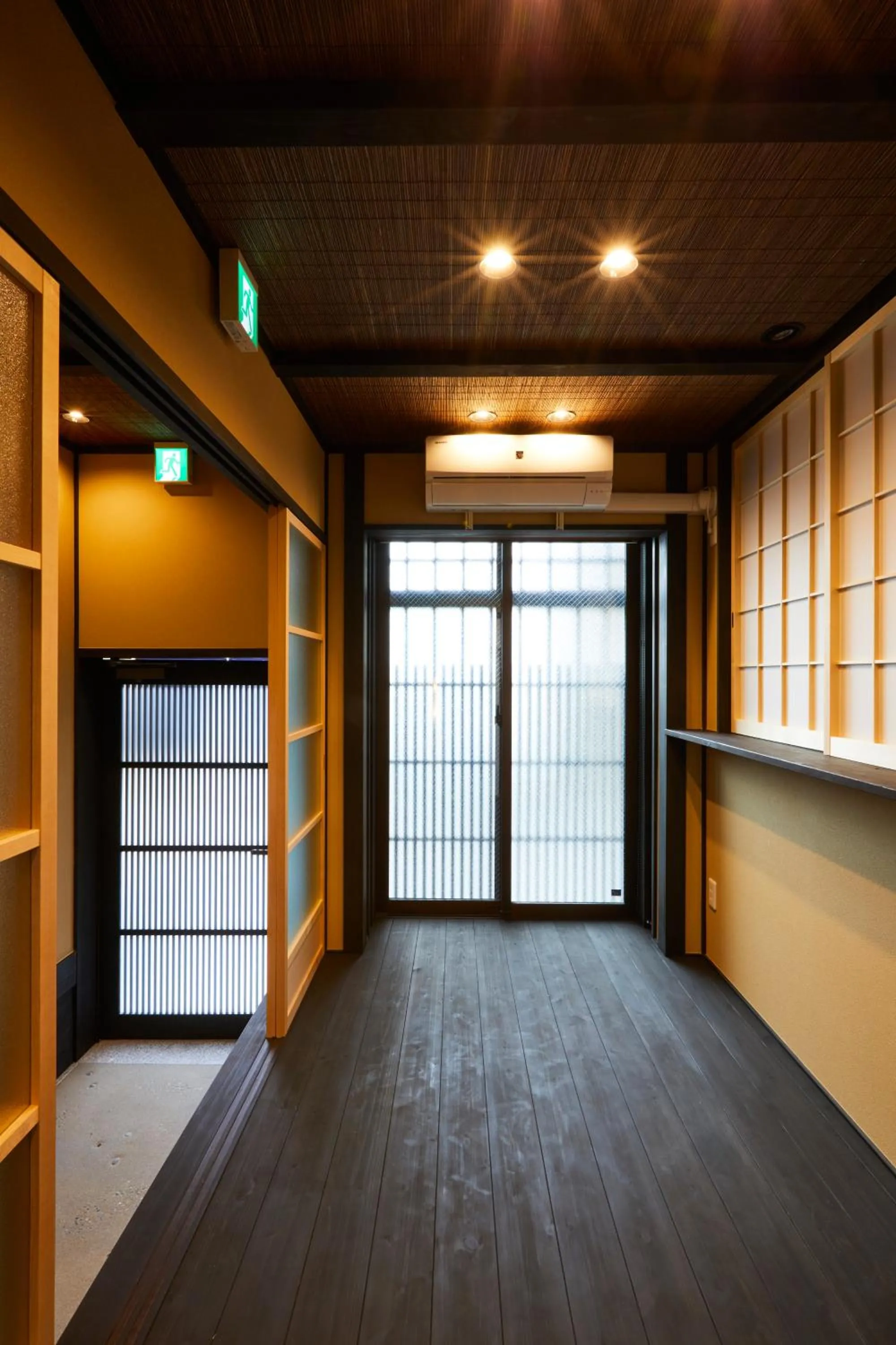 Photo of the whole room in Rinn Fushimiinari