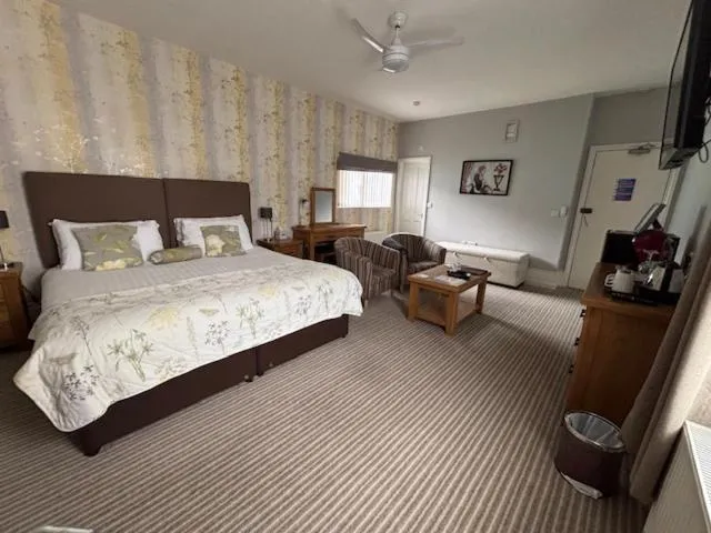 Bedroom, Bed in The Clifton