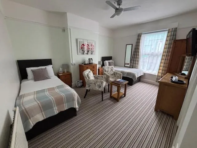 Bedroom, Bed in The Clifton