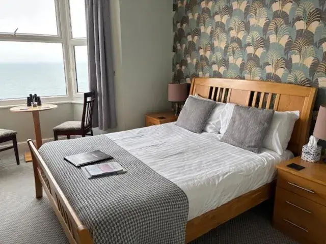 Double Room with Bay View in The Clifton Double Room with Bay View in The Clifton