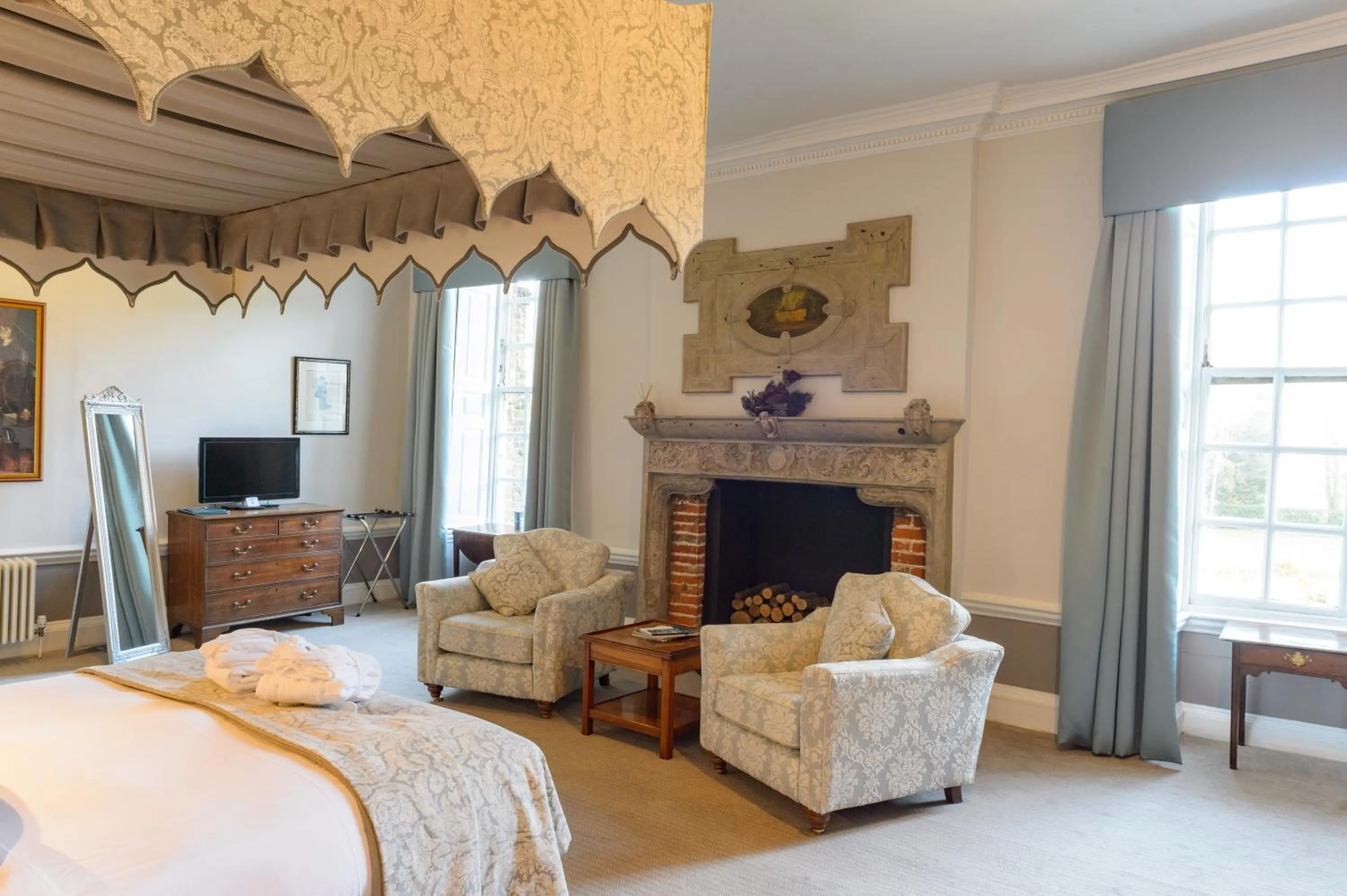 Bedroom, Bed in Hintlesham Hall Hotel