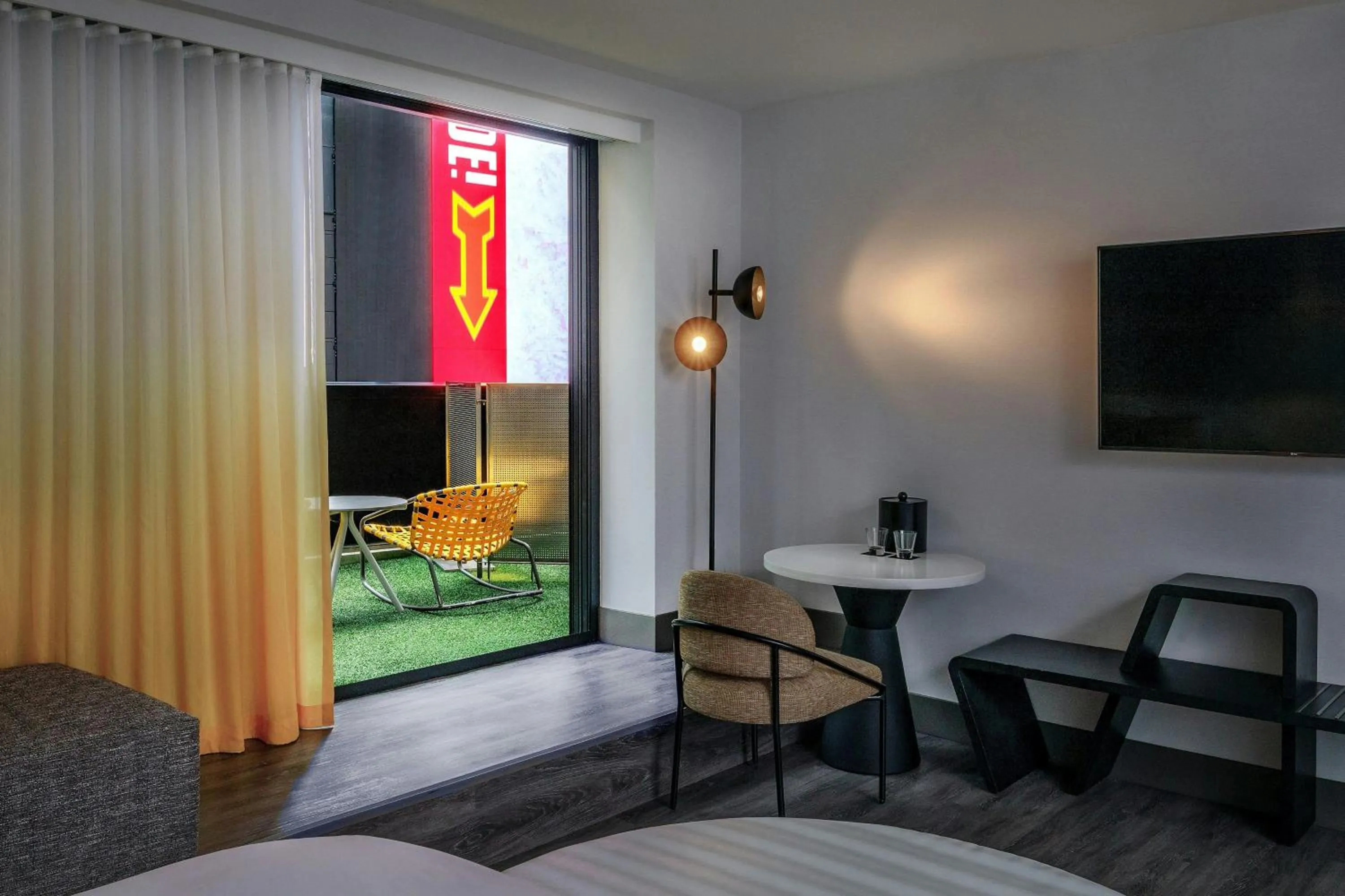 Photo of the whole room, Bed in Renaissance New York Times Square by Marriott