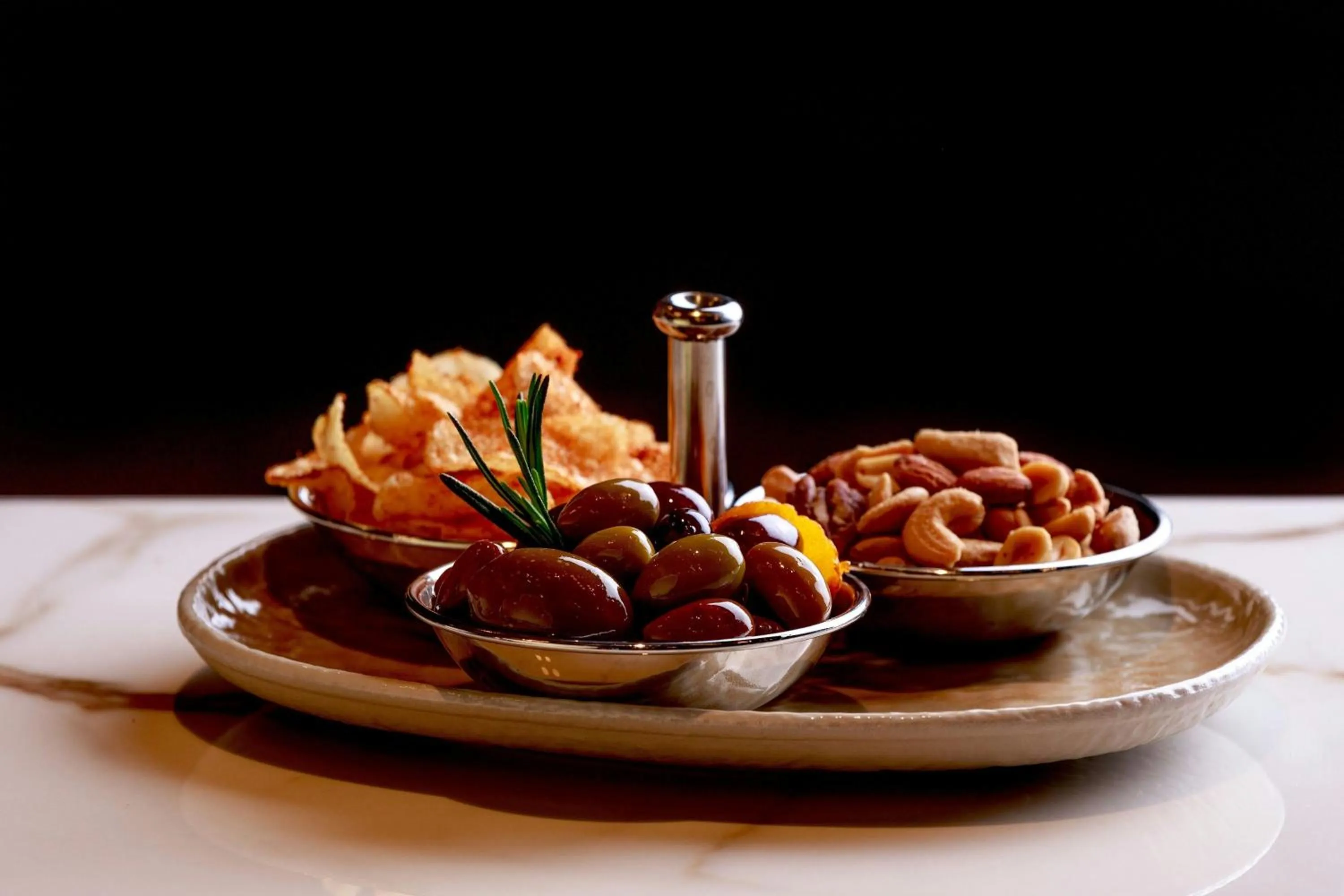 Lounge or bar in Renaissance New York Times Square by Marriott