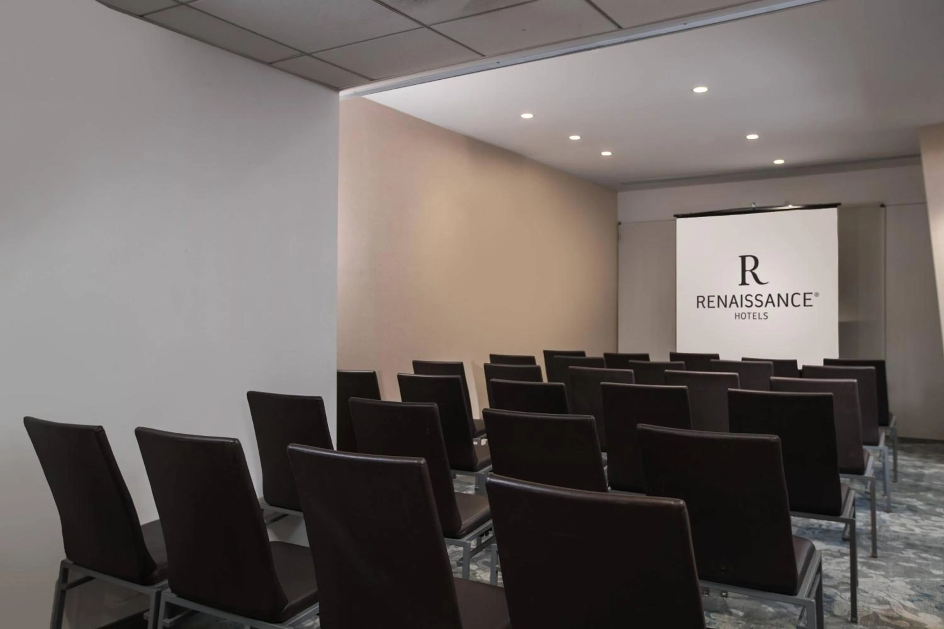 Meeting/conference room in Renaissance New York Times Square by Marriott