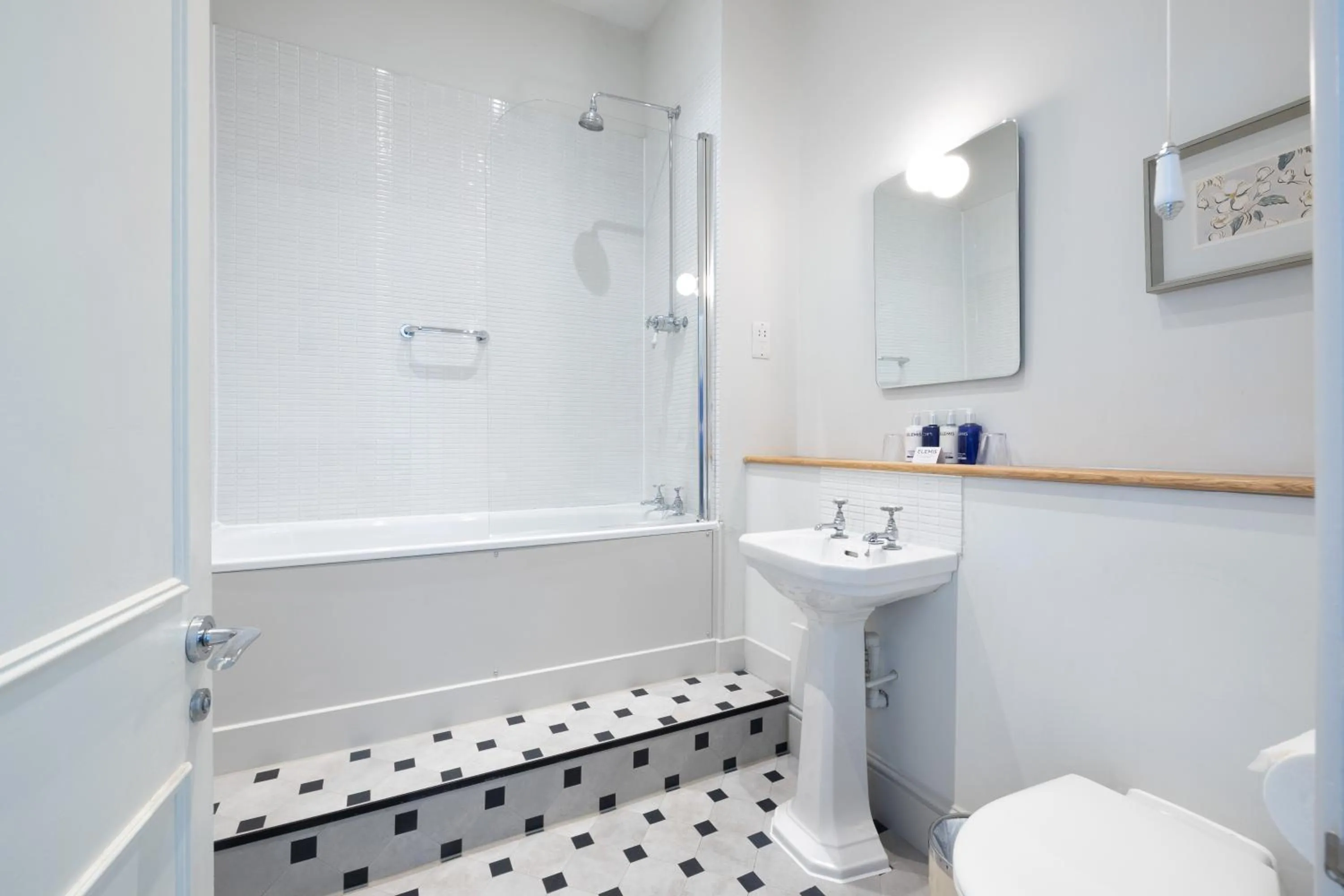 Shower in Polurrian on the Lizard